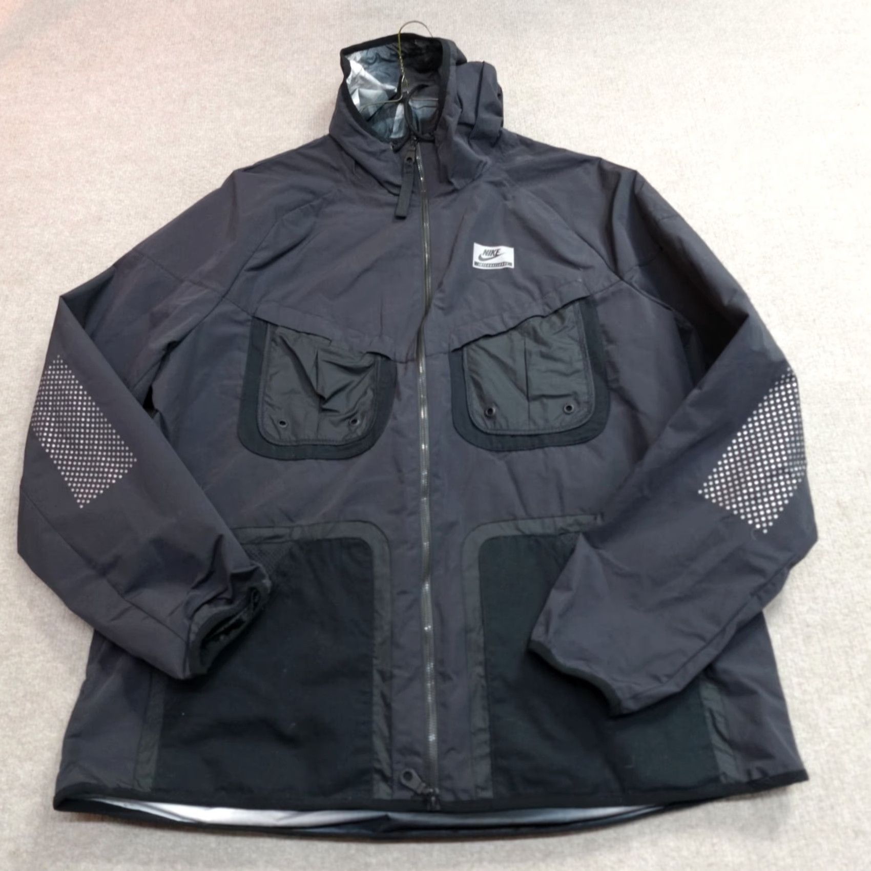 Nike Nike Windrunner Jacket XL Black Hooded Windbreaker Mens Adults Regular Zip Active Coat Size US XL / EU 56 / 4 - 2 Thumbnail