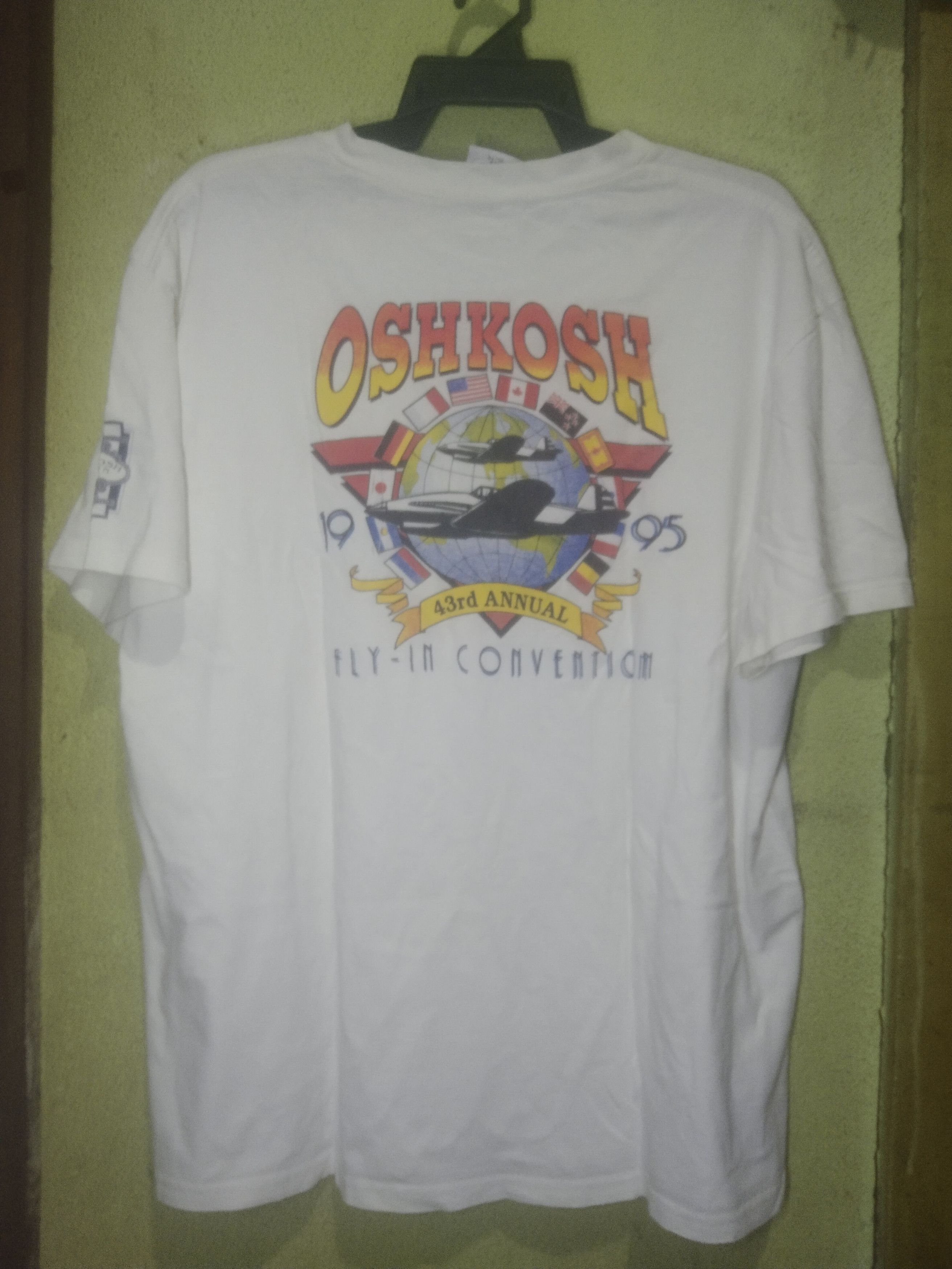 Gildan × Vintage Vintage OSHKOSH Fly-in Conversion 1995 Size US XL / EU 56 / 4 - 3 Thumbnail