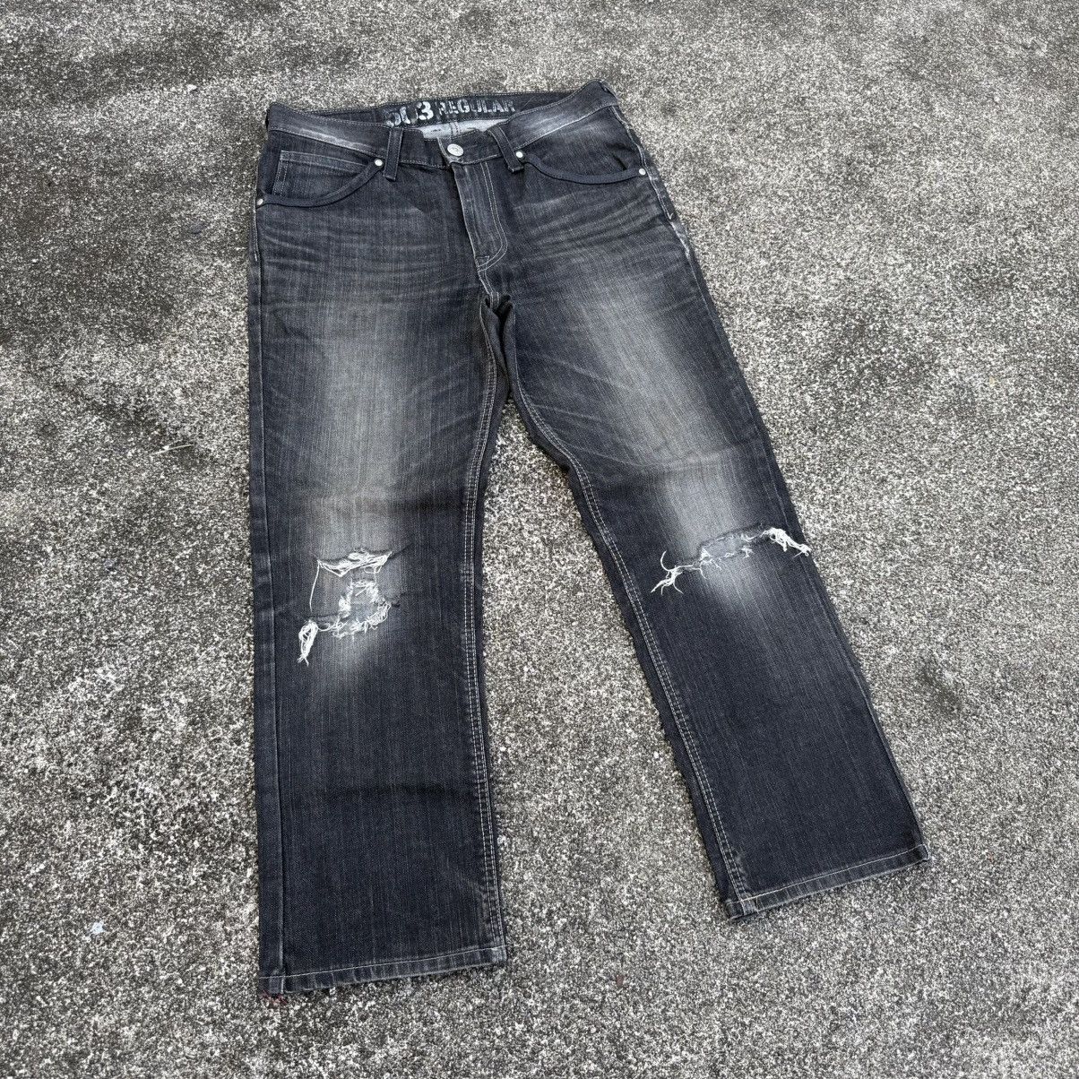 Edwin VINTAGE EDWIN BLACK FADED RIPPEP JEAN PANTSA Size US 34 / EU 50 - 1 Thumbnail