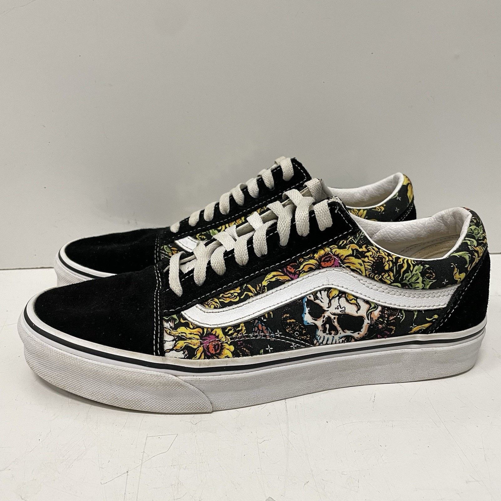 Vans Vans Old Skool Men 9.5 Beauty Skull Canvas Suede Skate Shoes Size US 9.5 / EU 42-43 - 1 Thumbnail