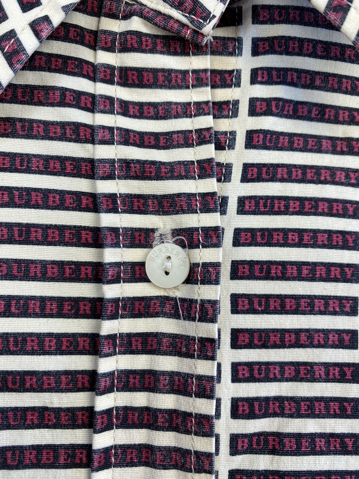 Burberry × Japanese Brand Vintage Burberry London Monogram Women Shirt Size XS / US 0-2 / IT 36-38 - 7 Thumbnail
