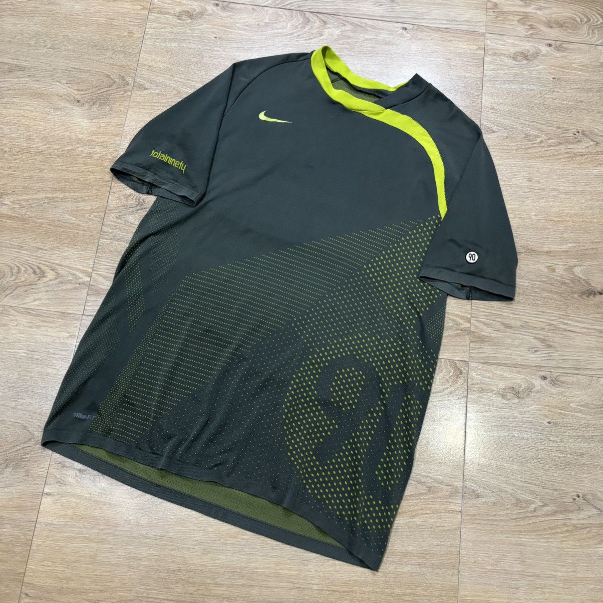 Nike Vintage Nike Total 90 T Shirt Size US L / EU 52-54 / 3 - 1 Thumbnail