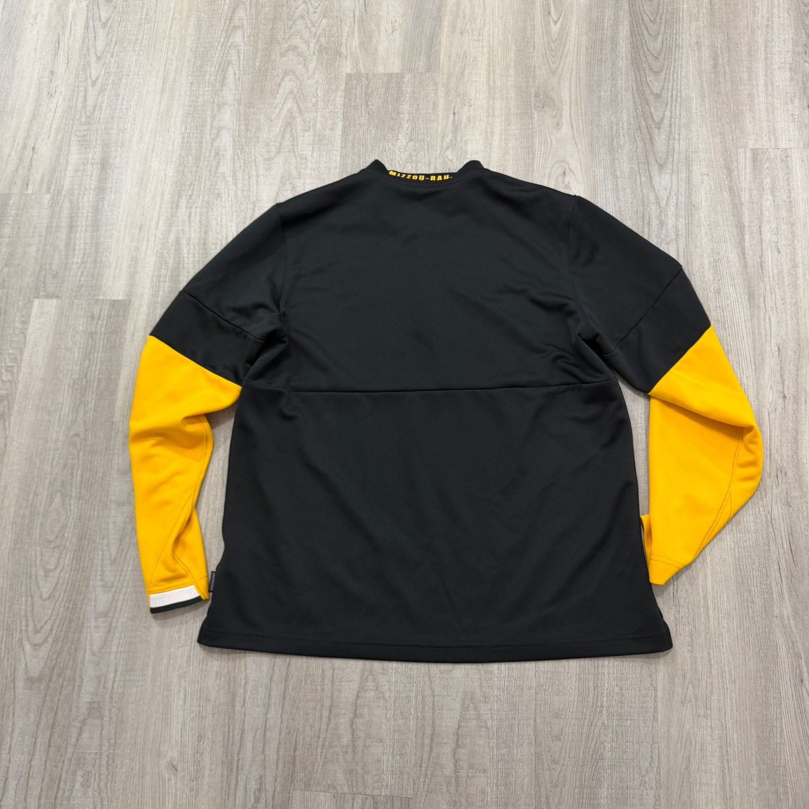 Nike Nike Missouri Tigers 1/4 Zip Pullover Mens Large Gray Yellow Size US L / EU 52-54 / 3 - 7 Thumbnail