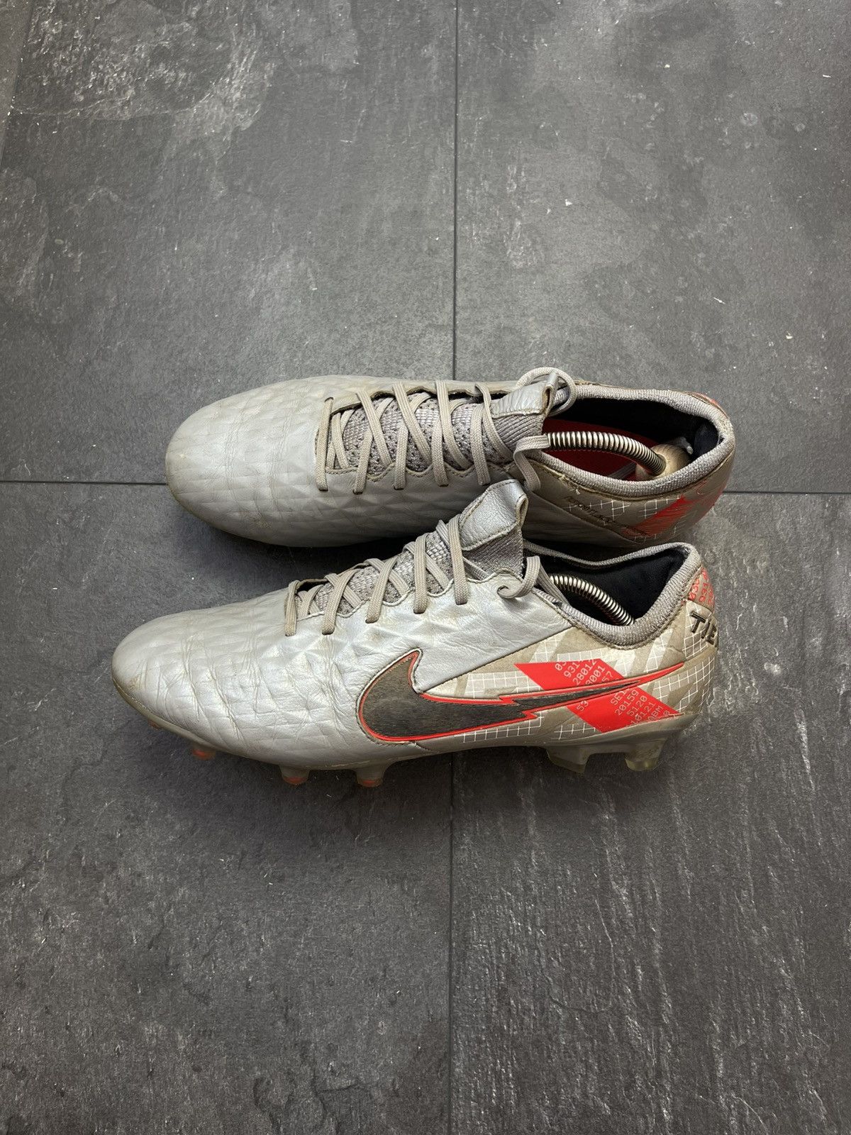 Nike × Streetwear × Vintage Rare Nike Tiempo Legend 8 Elite football boots Size US 9 / EU 42 - 7 Thumbnail