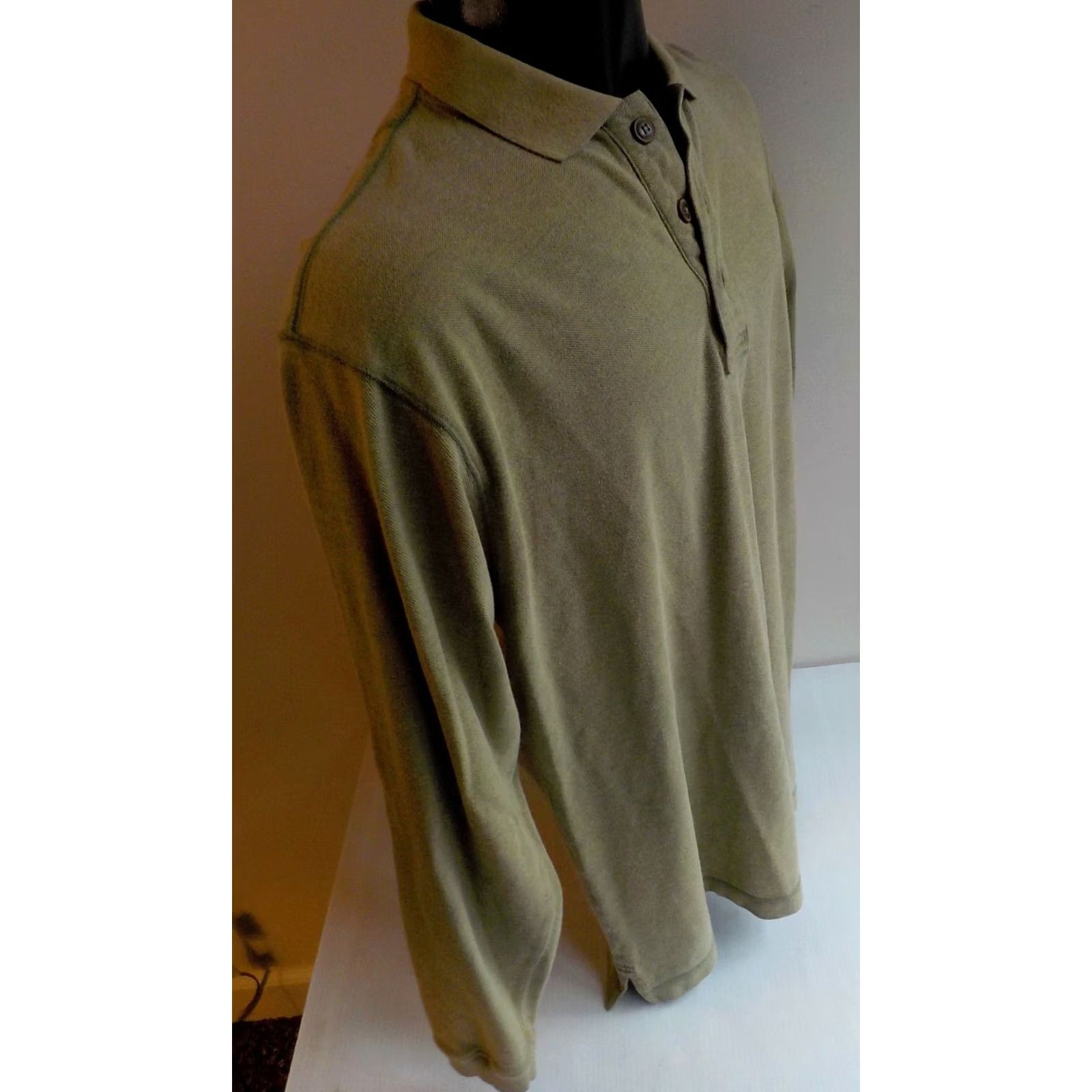 Patagonia PATAGONIA Long Sleeved 3 Button Polo Shirt Green Cotton Blend SZ MED Shirt Men Size M Knit Back Neck Embroidered-Patagonia 90% Cotton 10% Polyester Size US M / EU 48-50 / 2 - 2 Thumbnail