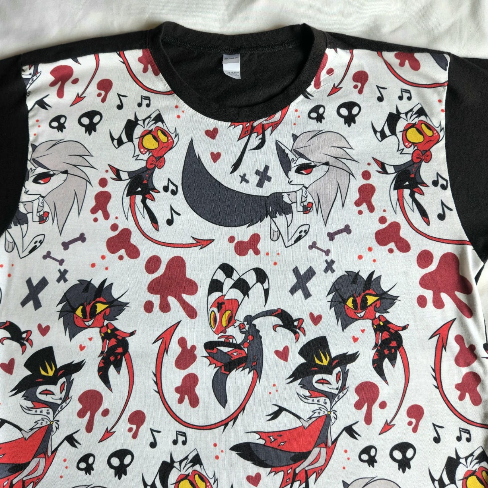 Vintage MONAG Helluva Boss All Over Print Front Crew Neck Graphic T-Shirt Tee Size US M / EU 48-50 / 2 - 2 Thumbnail