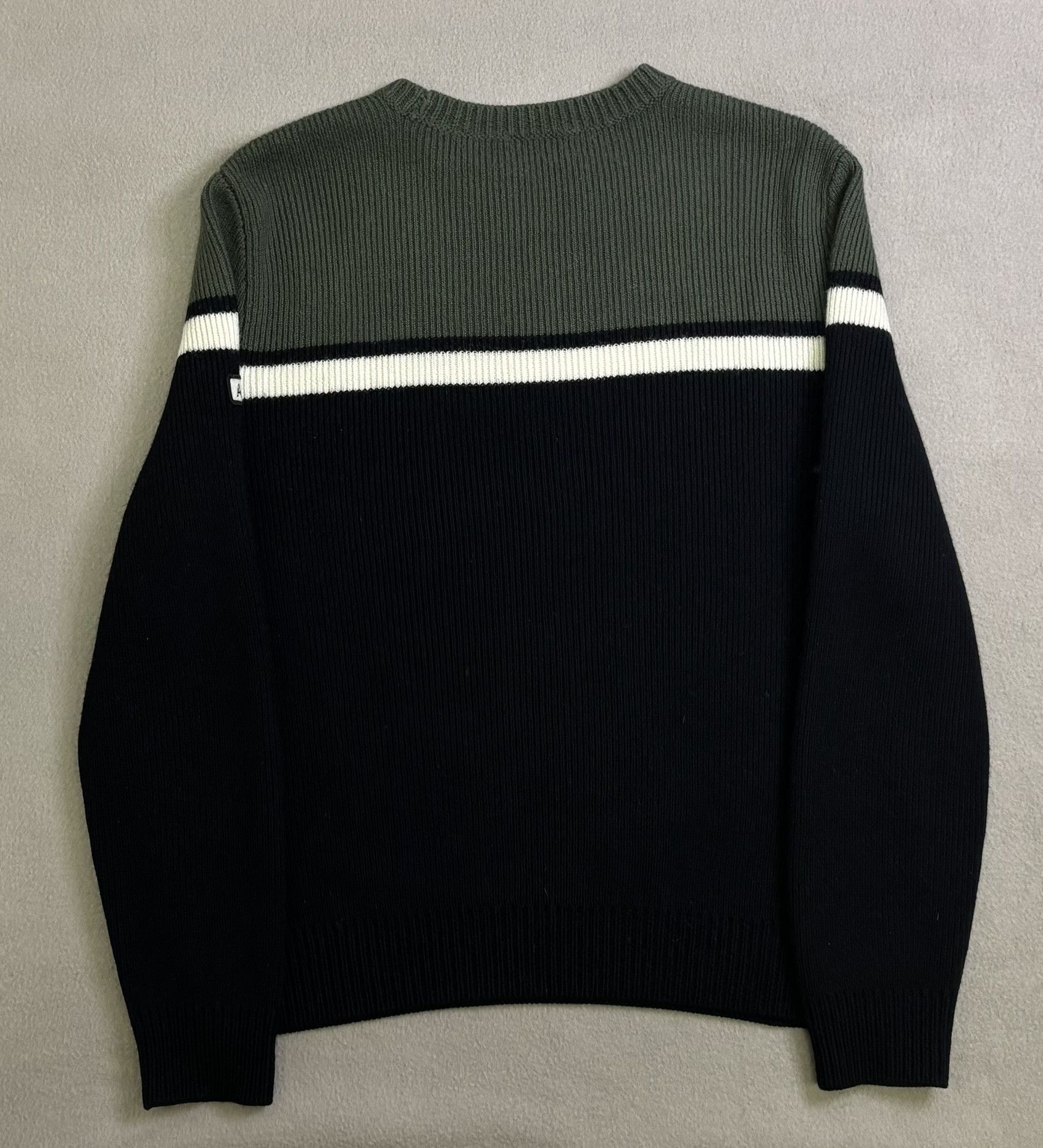 A.P.C. A.P.C Rue Madame Paris 100% Merino Wool sweater size M Size US M / EU 48-50 / 2 - 7 Thumbnail