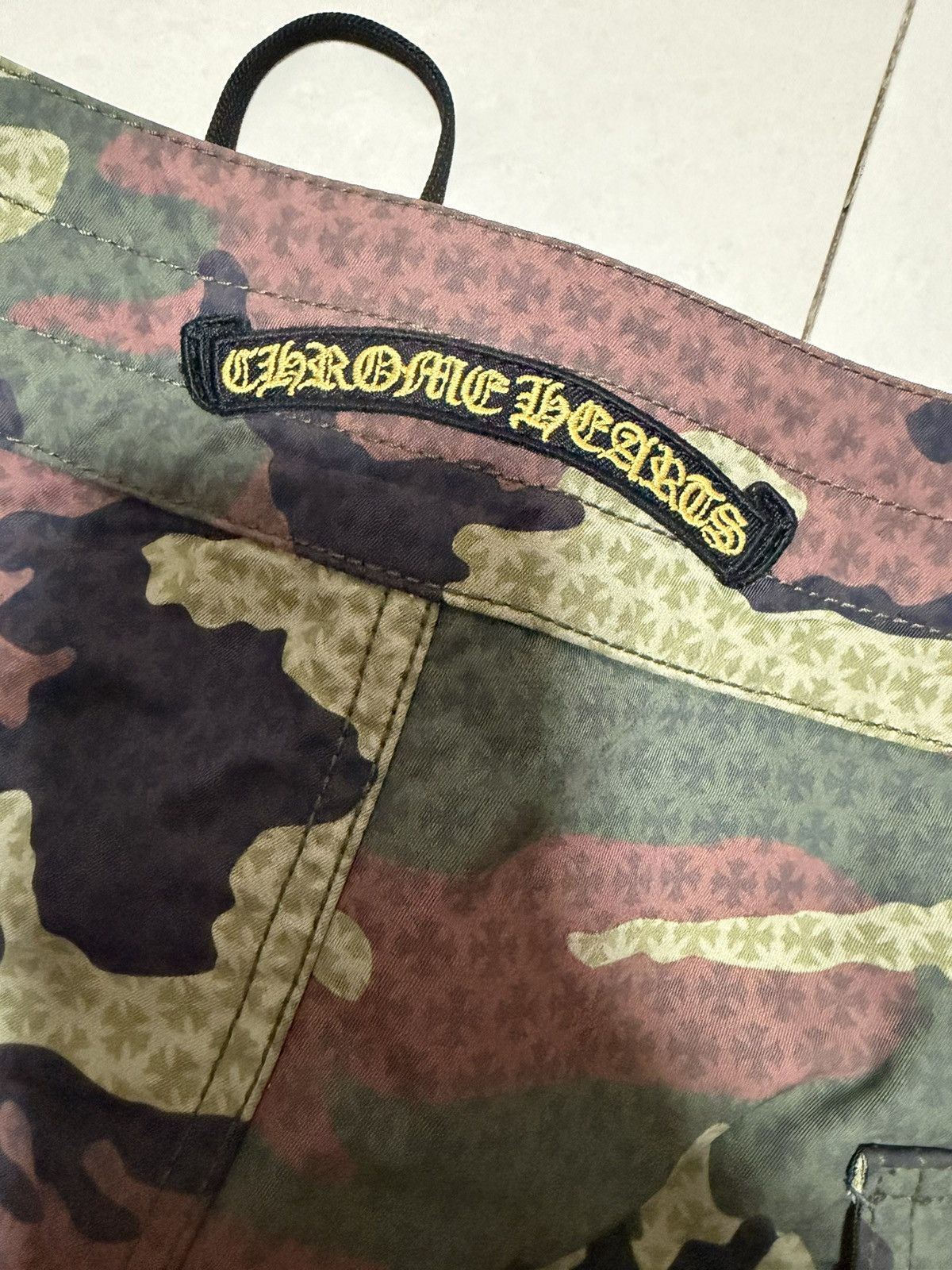 Chrome Hearts Chrome hearts green camo swim trunks Size US 31 - 4 Thumbnail