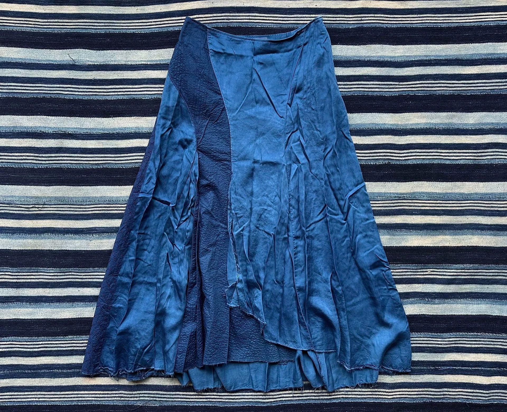Blue Blue Japan BLUE BLUE JAPAN Indigo Block Linen-Cotton Skirt Size 26" / US 2 / IT 38 - 1 Thumbnail
