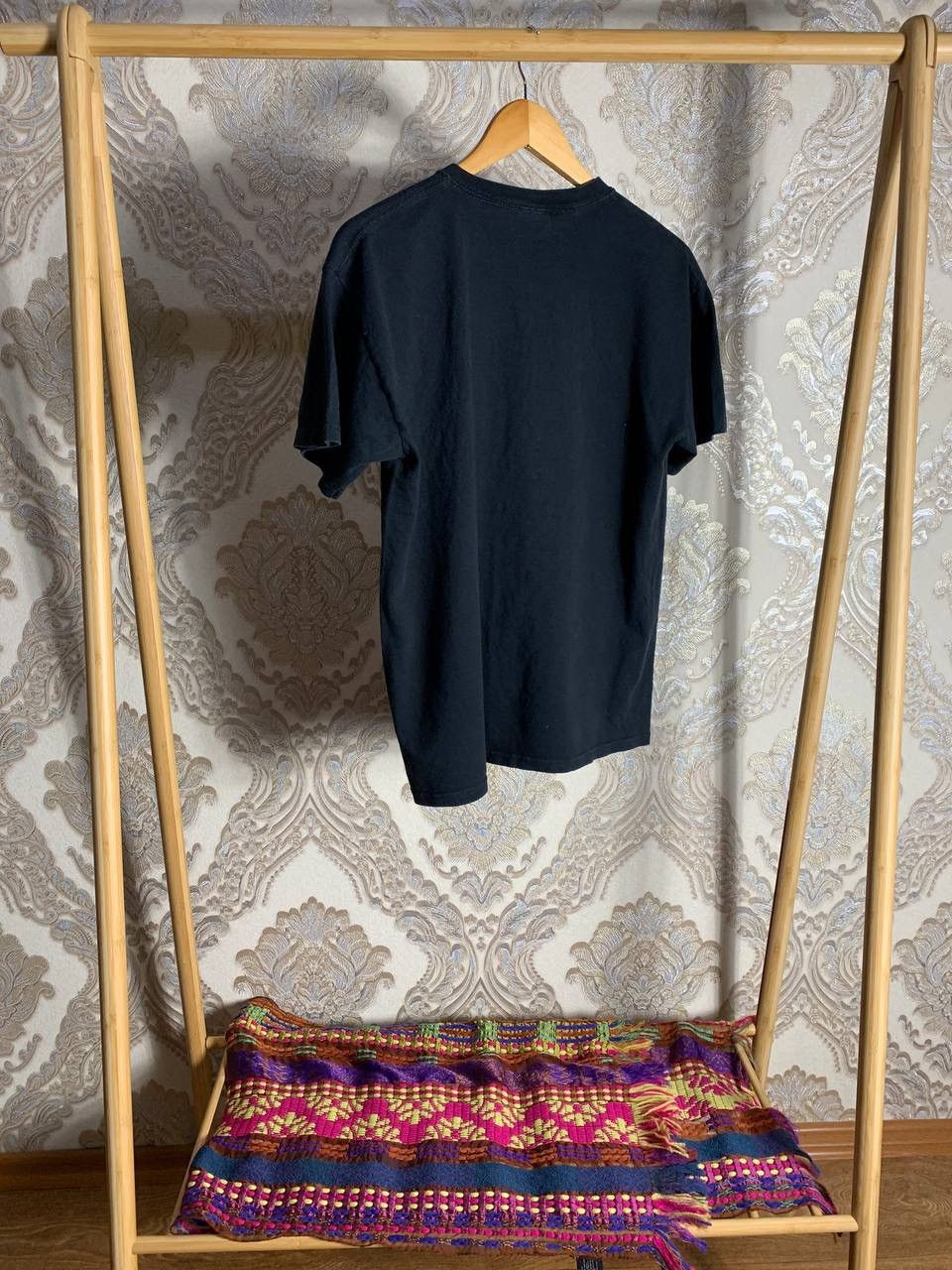 Band Tees VINTAGE PEACE LOVE ROCK AND ROLL RETRO T-SHIRT Y2K 90s USA Size US M / EU 48-50 / 2 - 5 Thumbnail