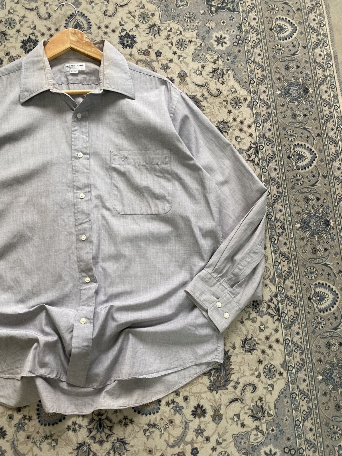 Givenchy VINTAGE GIVENCHY SHIRTS Size US L / EU 52-54 / 3 - 2 Thumbnail