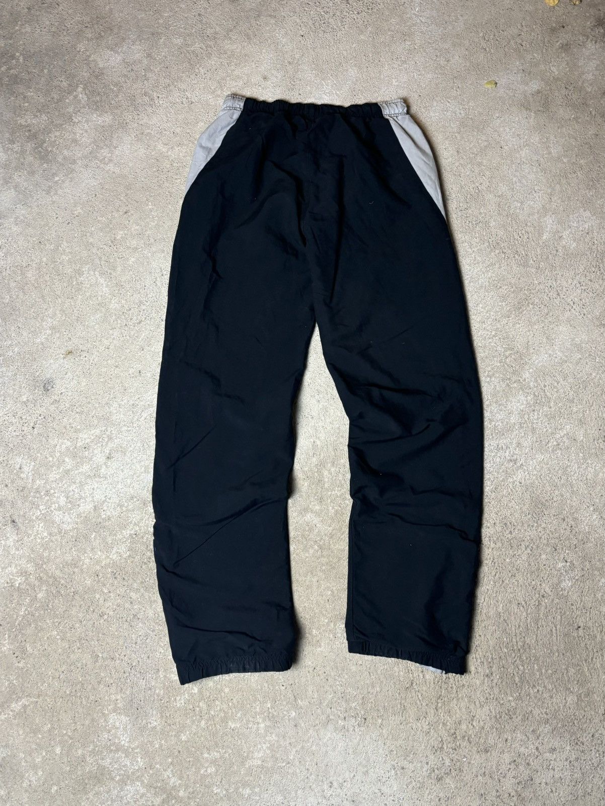 Nike × Vintage Nike Vintage y2k Trackpants swoosh ⭐️RARE⭐️ Size US 30 / EU 46 - 2 Thumbnail