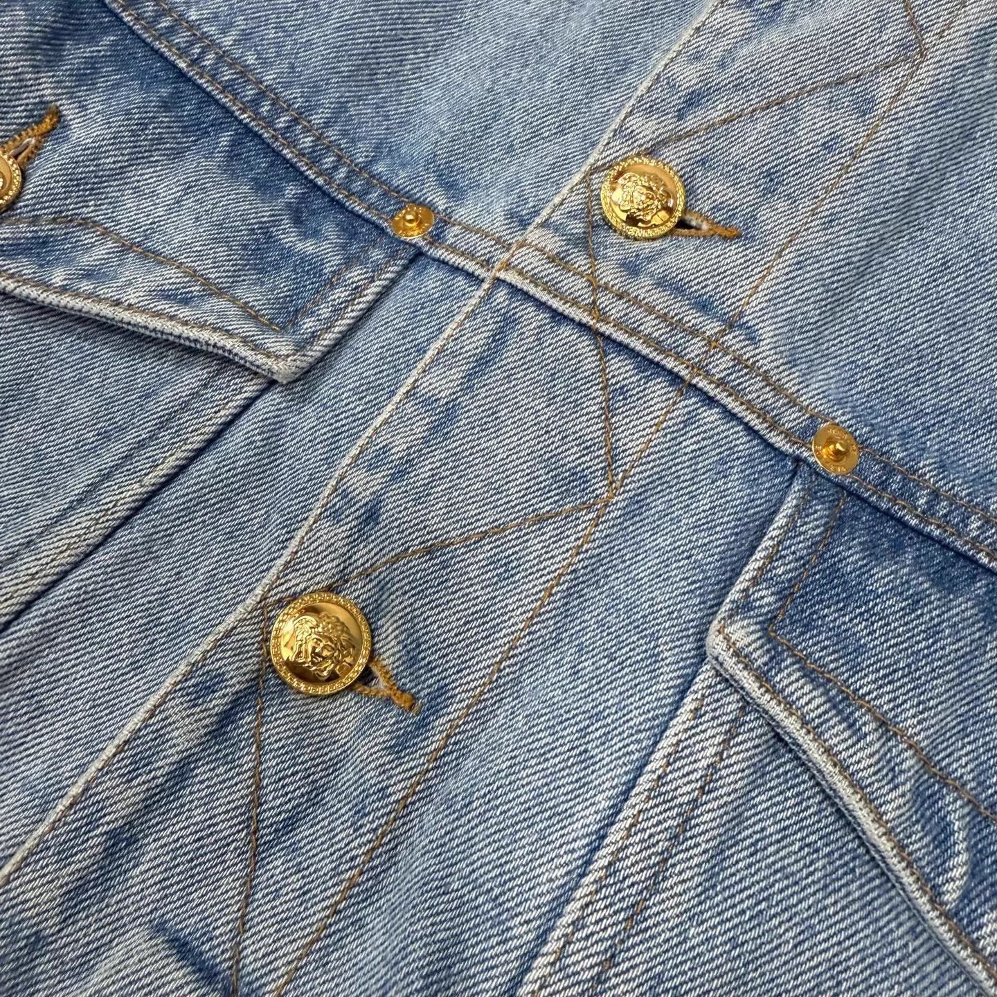 Versace Versace Gold Buckle Flocked Denim Jacket 48 NWT Size XL / US 12-14 / IT 48-50 - 4 Thumbnail