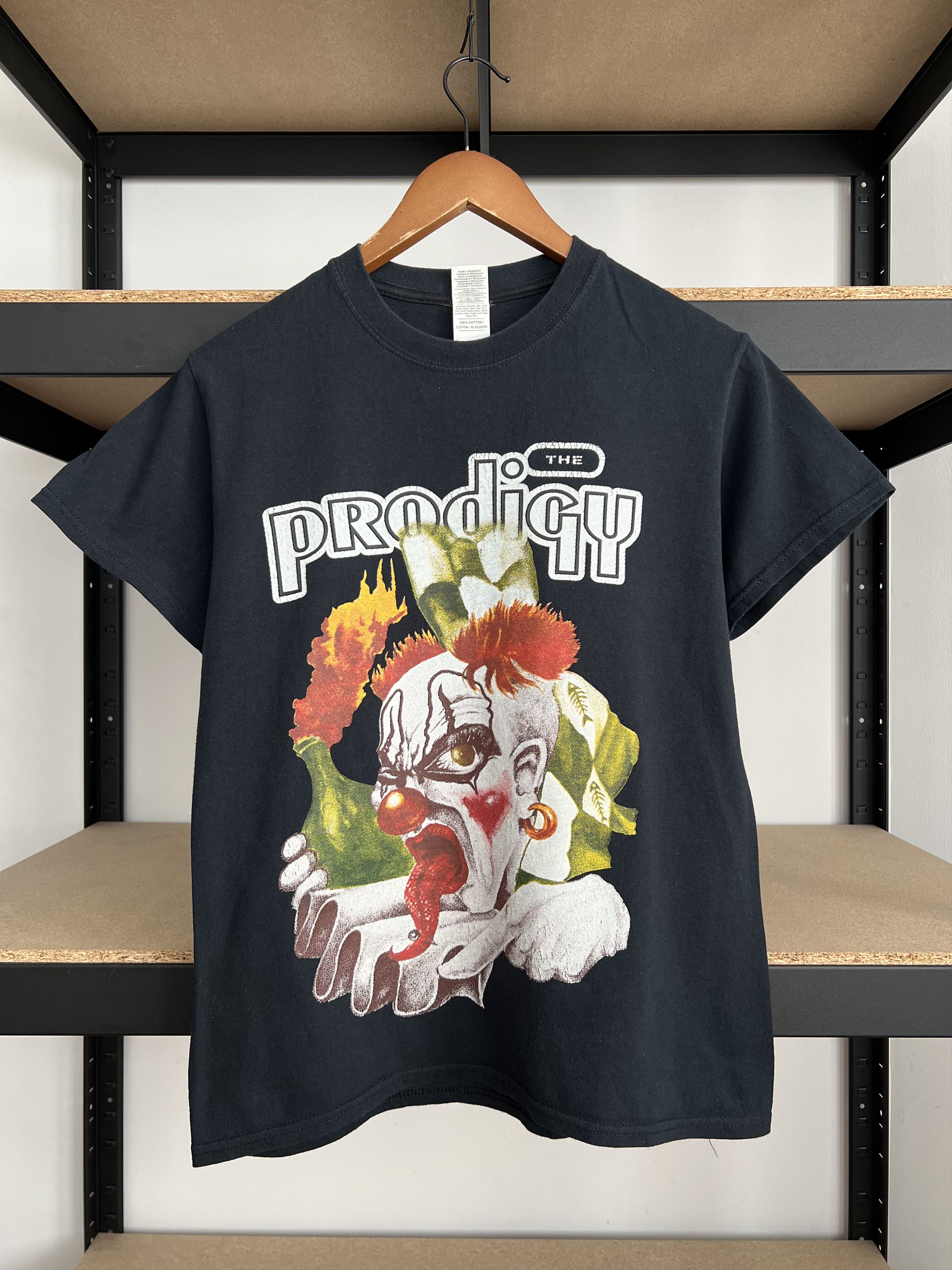 Band Tees Vintage 2000s The Prodigy Electonic Music Black T-shirt Size US S / EU 44-46 / 1 - 1 Thumbnail