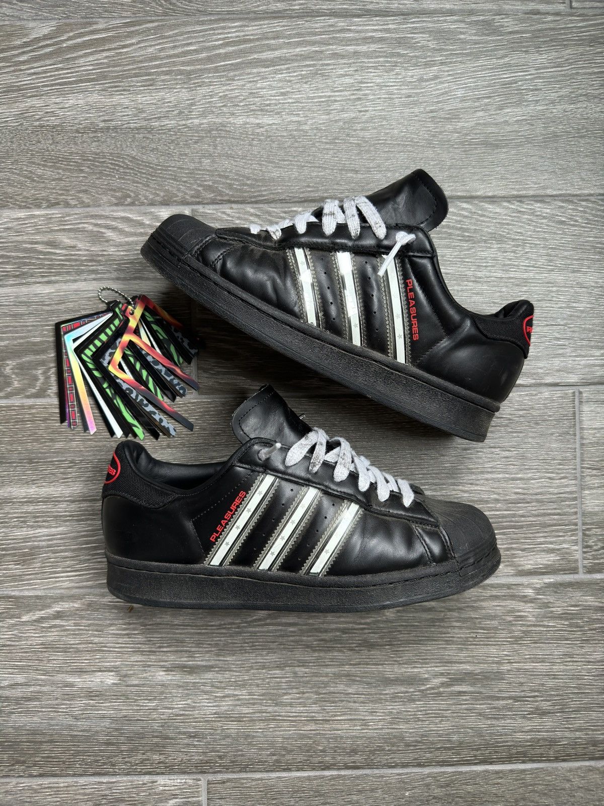 Adidas × Pleasures Adidas X Pleasures superstars Size US 7.5 / EU 40-41 - 2 Thumbnail