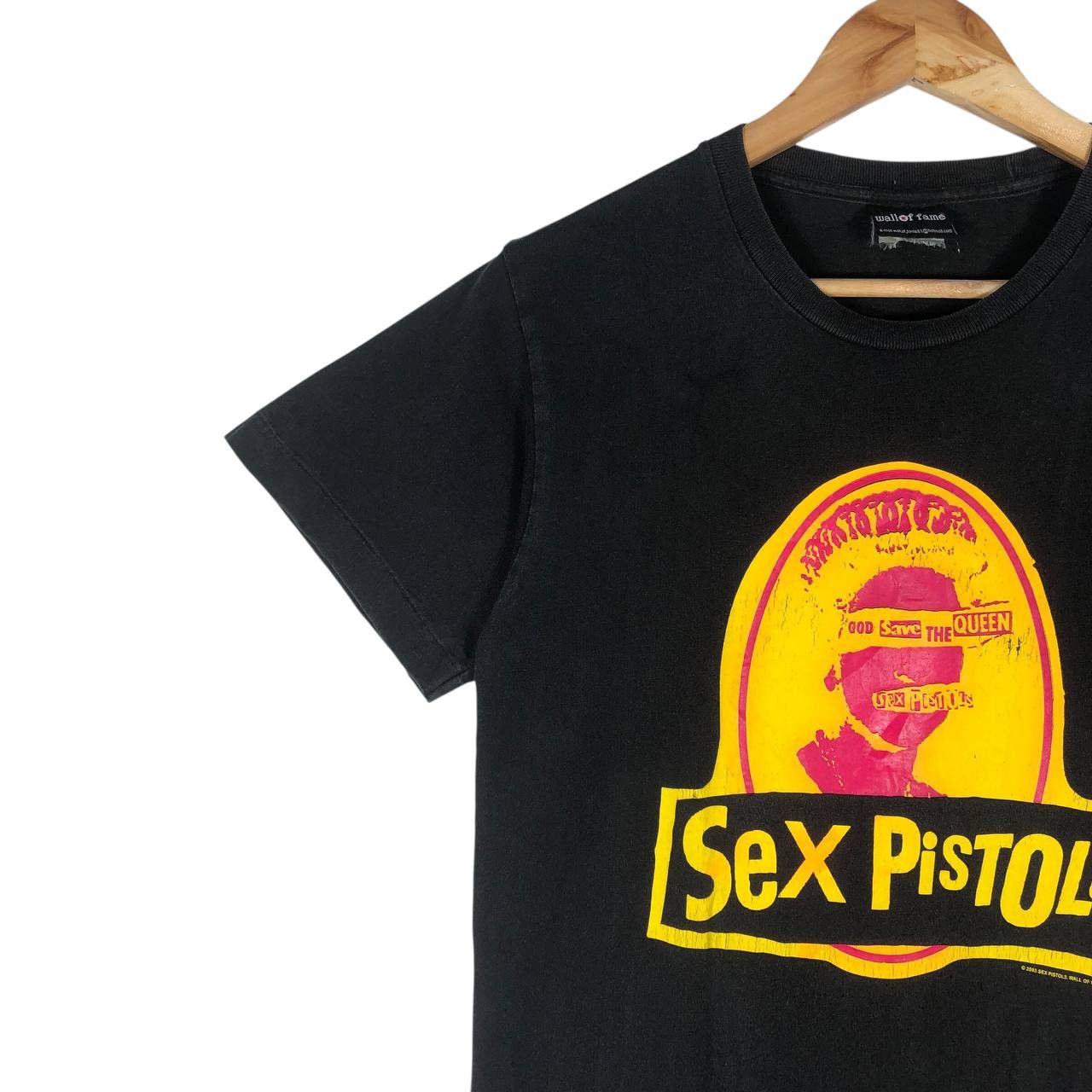 Vintage Vintage 90's Sex Pistol God Save The Queen T-Shirt Size US M / EU 48-50 / 2 - 3 Thumbnail
