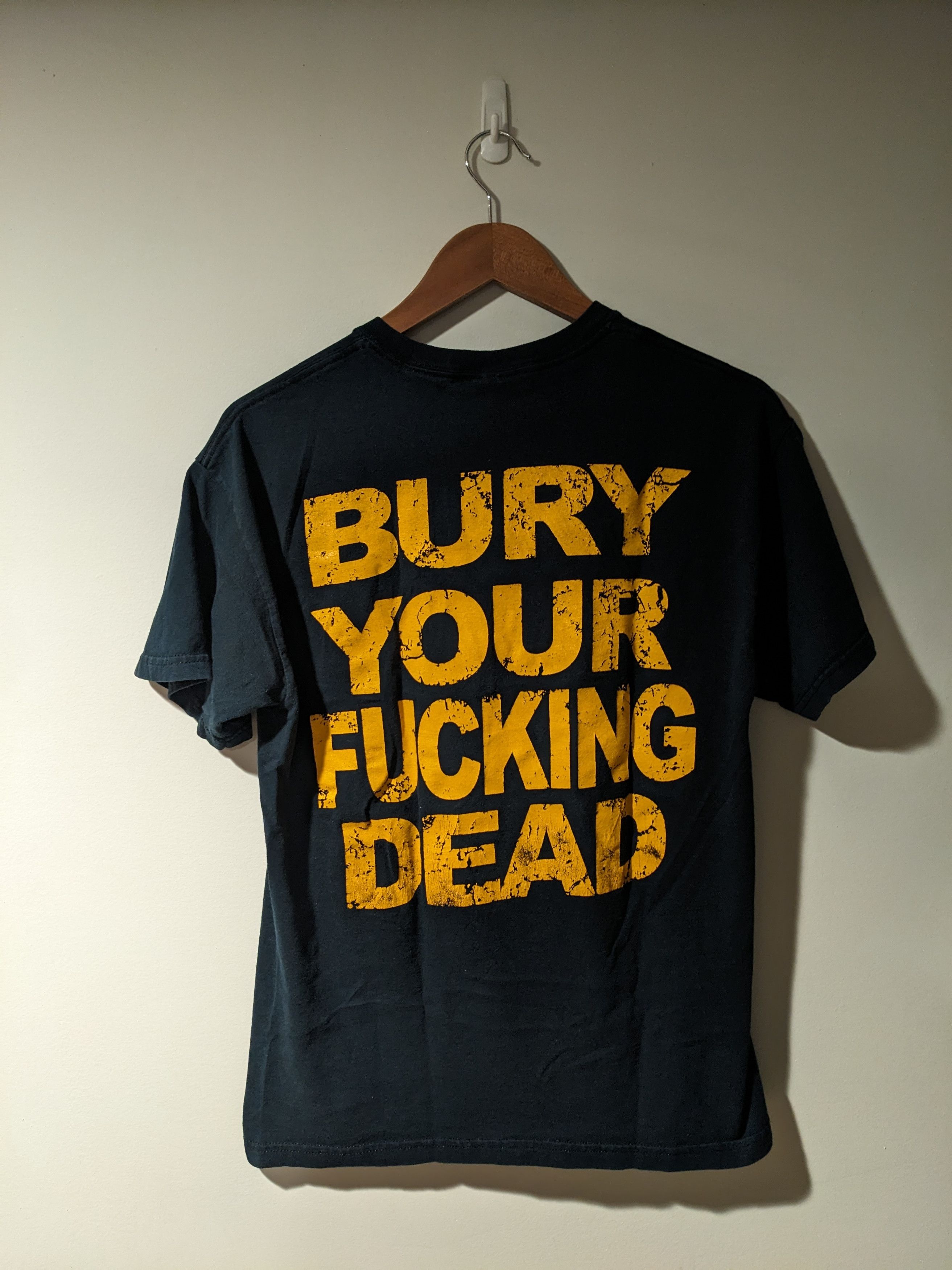 Band Tees × Vintage Vintage Y2K Beauty and the Breakdown Bury Your Dead T-Shirt Size US M / EU 48-50 / 2 - 4 Thumbnail
