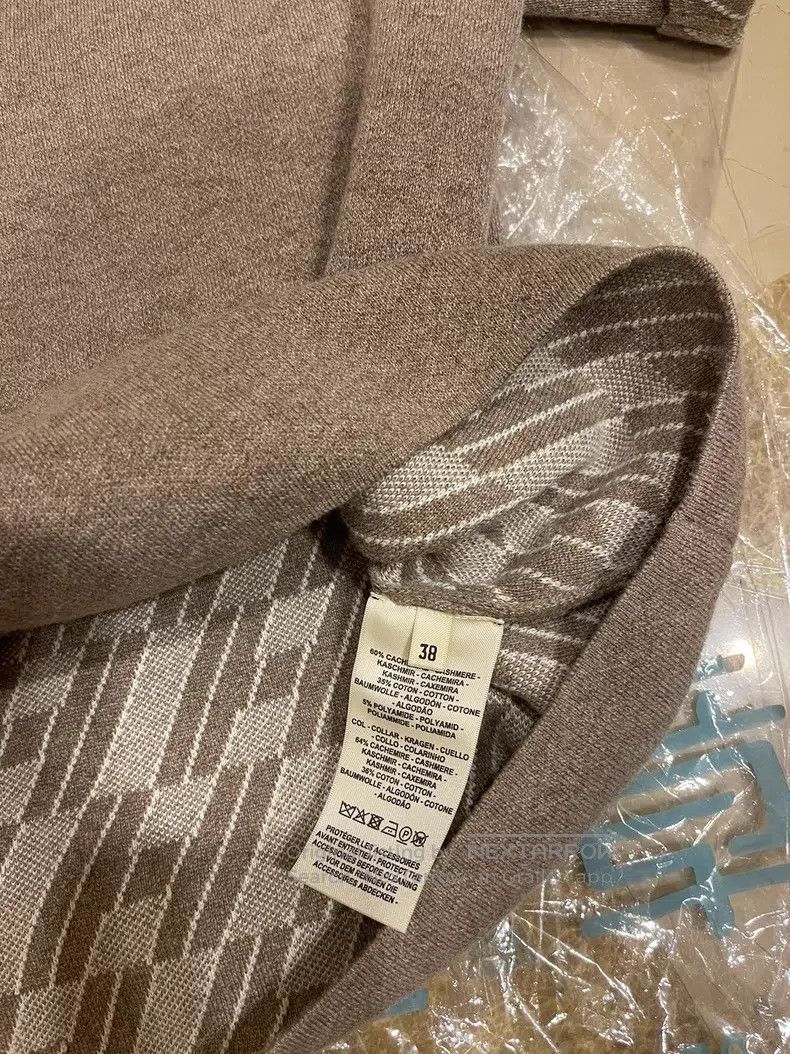Hermes Hermes Brown short sleeves Size XS / US 0-2 / IT 36-38 - 3 Thumbnail