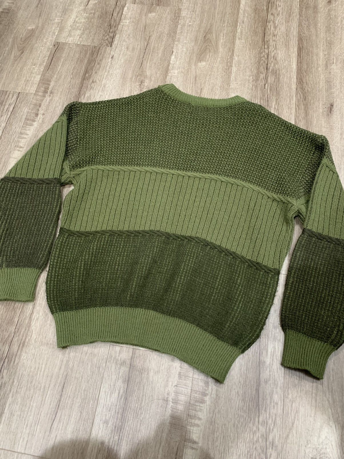 Lacoste Vintage Chemise Lacoste bootleg green Stripe sweater Size US L / EU 52-54 / 3 - 3 Thumbnail