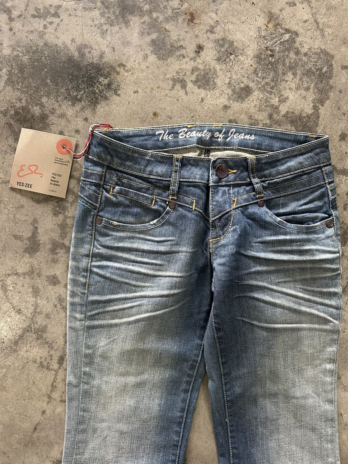 Tornado Mart Yes Zee Whisker Wash Flared Jeans Size 28" / US 6 / IT 42 - 2 Thumbnail