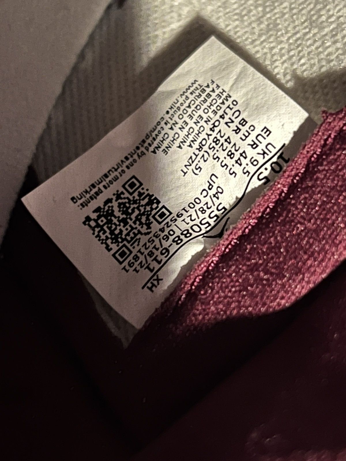 Jordan Brand × Nike Air Jordan 1 Retro High OG “Bordeaux” Size US 10.5 / EU 43-44 - 7 Thumbnail
