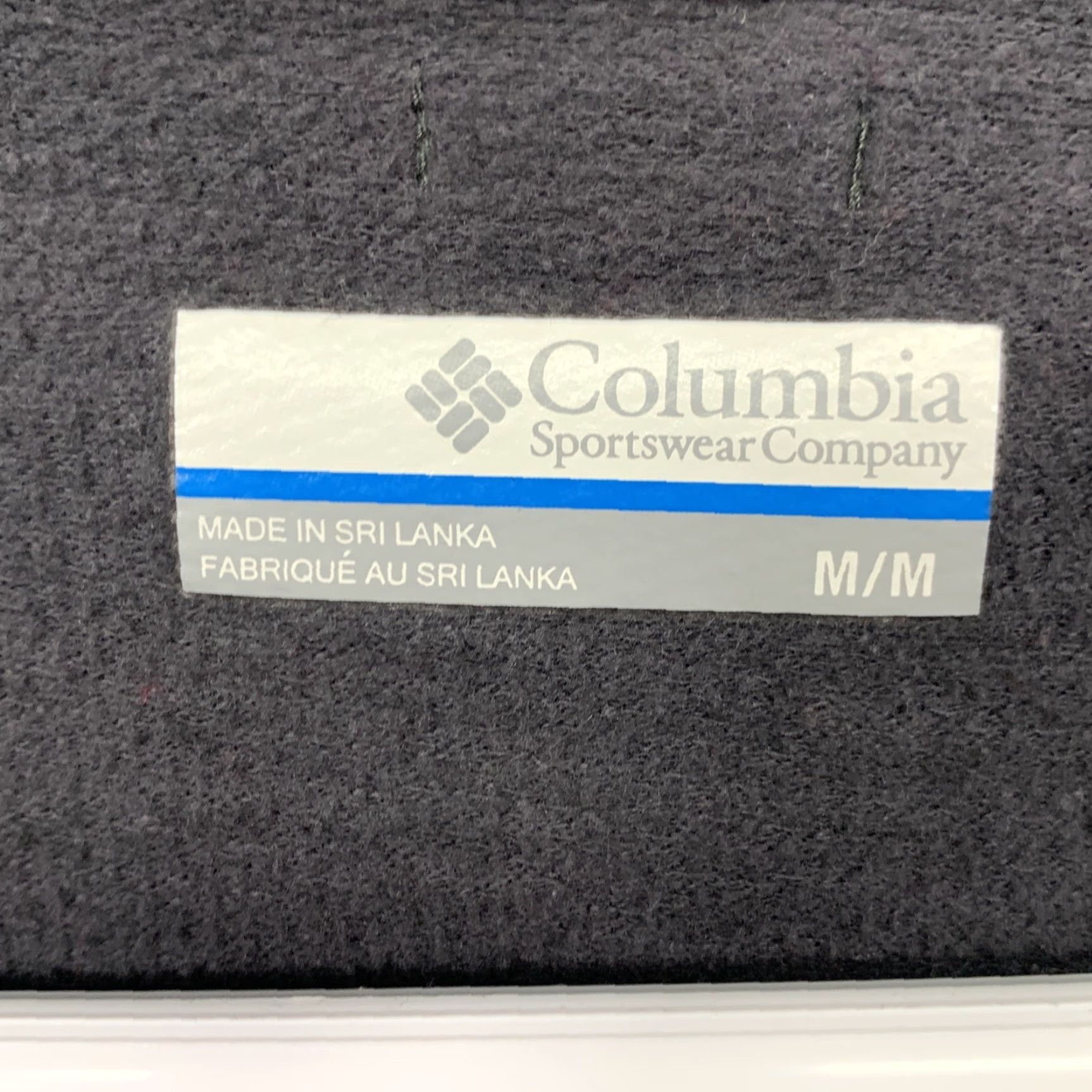 Vintage Columbia Cardigan Shawl Sweater/Sweatshirt Grey Gray Two Button Size Medium Womens All Seasons Size M / US 6-8 / IT 42-44 - 3 Thumbnail