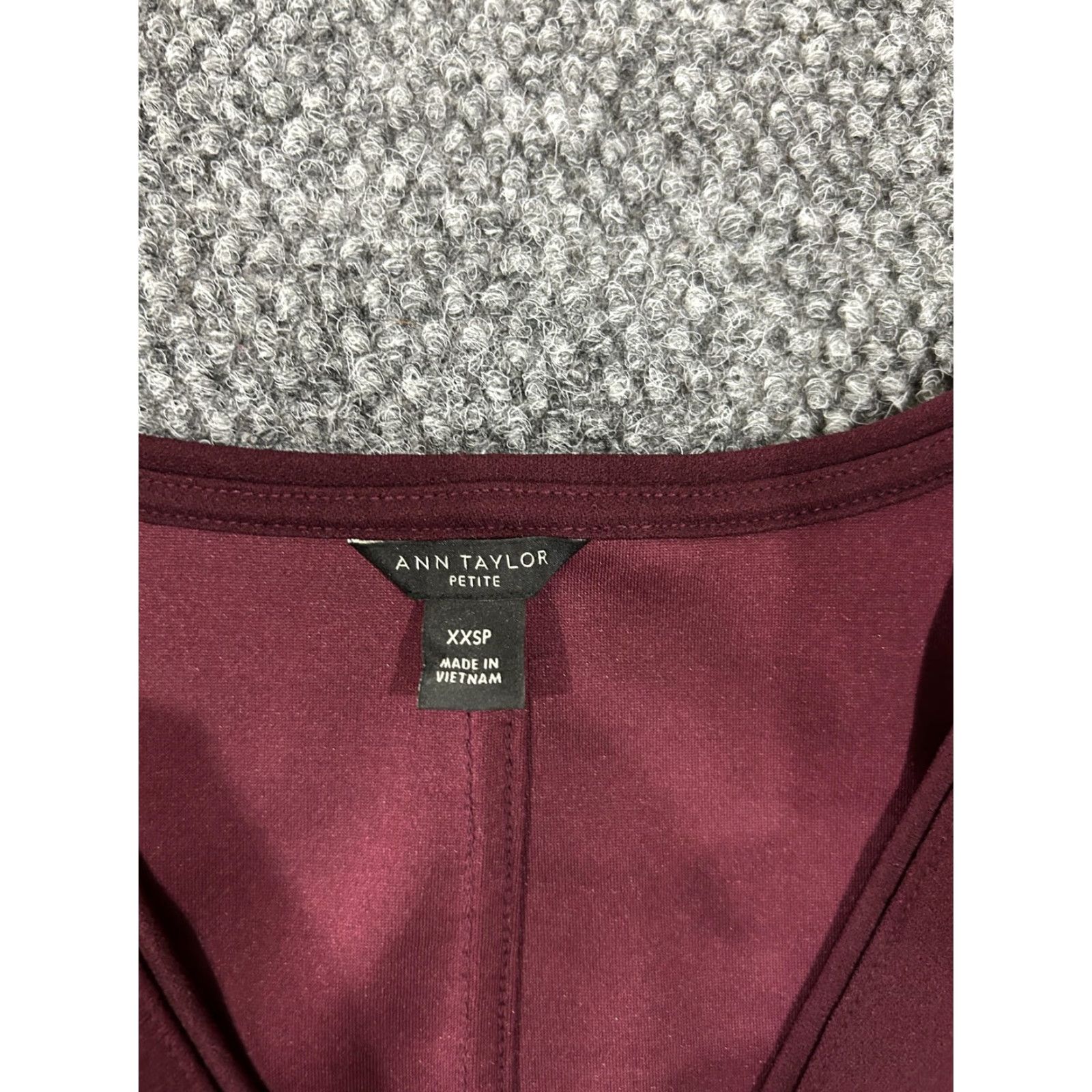 Ann Taylor Ann Taylor Petite Shirt Womens XXSP Burgundy V Neck Ruffle Sleeve Top Stretch Size XXS / US 00 / IT 34 - 4 Thumbnail