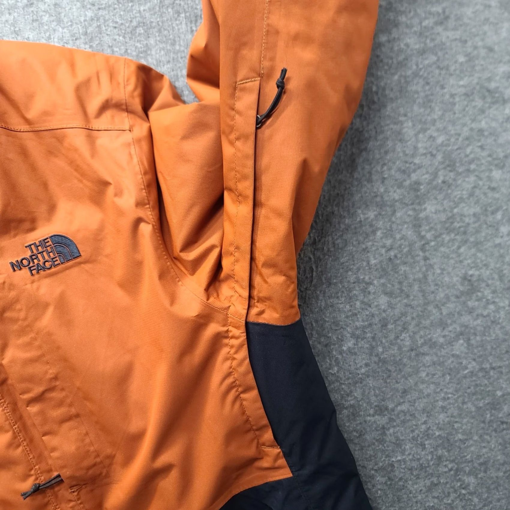 The North Face The North Face Mens L Lone Peak Triclimate Jacket Waterproof DryVent Hooded Coat Size US L / EU 52-54 / 3 - 7 Thumbnail