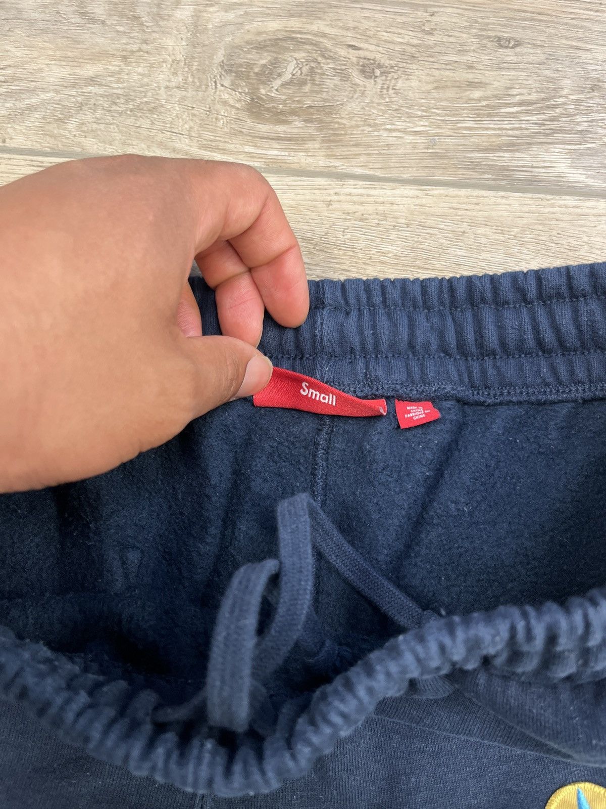 Supreme Supreme Sweatpants world champ navy small Size US 30 / EU 46 - 3 Thumbnail
