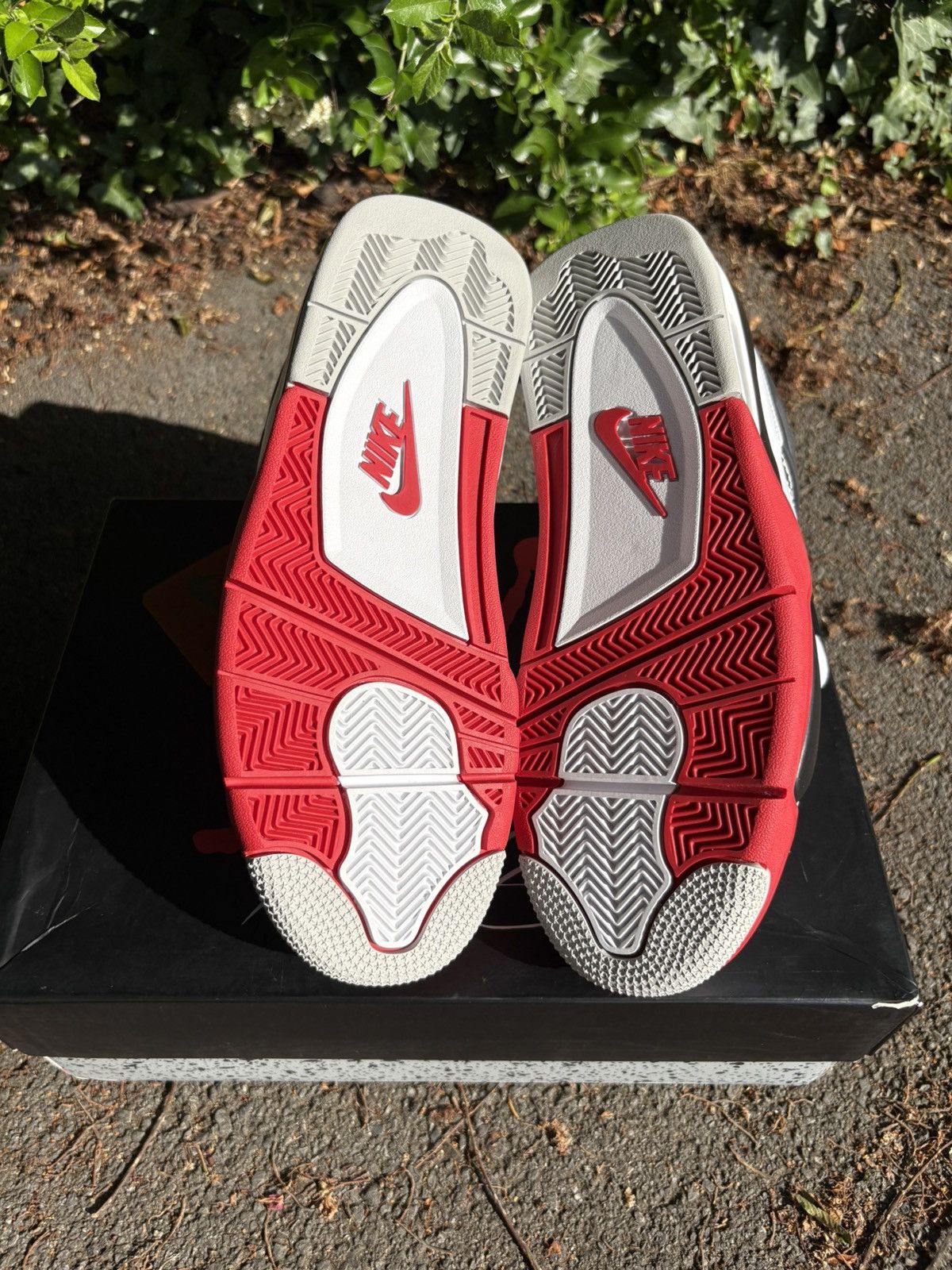 Jordan Brand Jordan 4 Fire Red 2020 Size US 9.5 / EU 42-43 - 4 Thumbnail