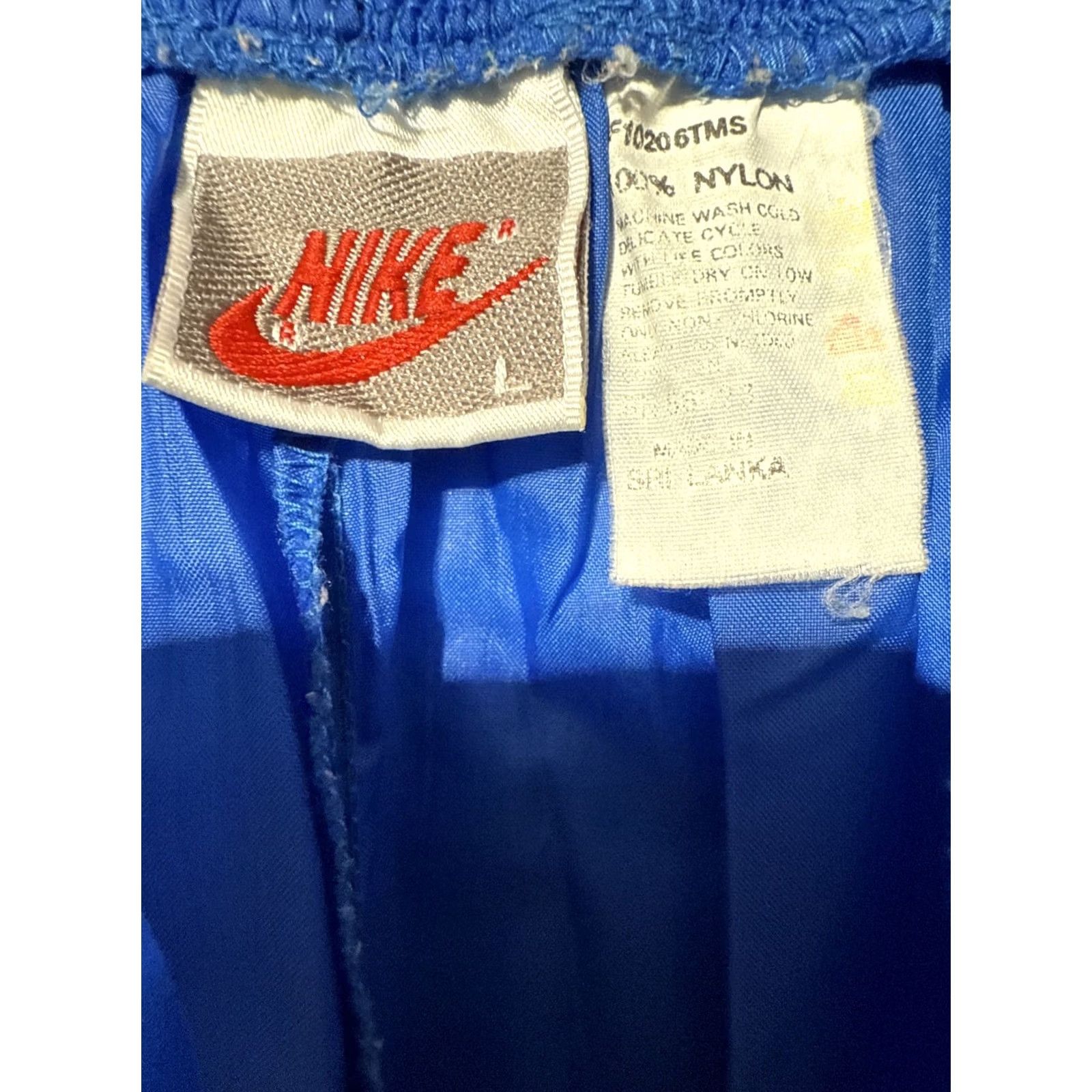 Nike VINTAGE Nike Track Pants Men L Blue Nylon Lightweight 80s Windbreaker Zip Pants Mens Size US 33 - 7 Thumbnail