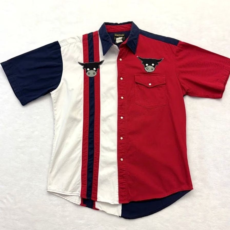 Wrangler VINTAGE Rustler Pearl Snap Red White Blue Western Shirt Embroidered Bull Size L Mens Short Sleeve Ranch Wrangler Size US L / EU 52-54 / 3 - 2 Thumbnail