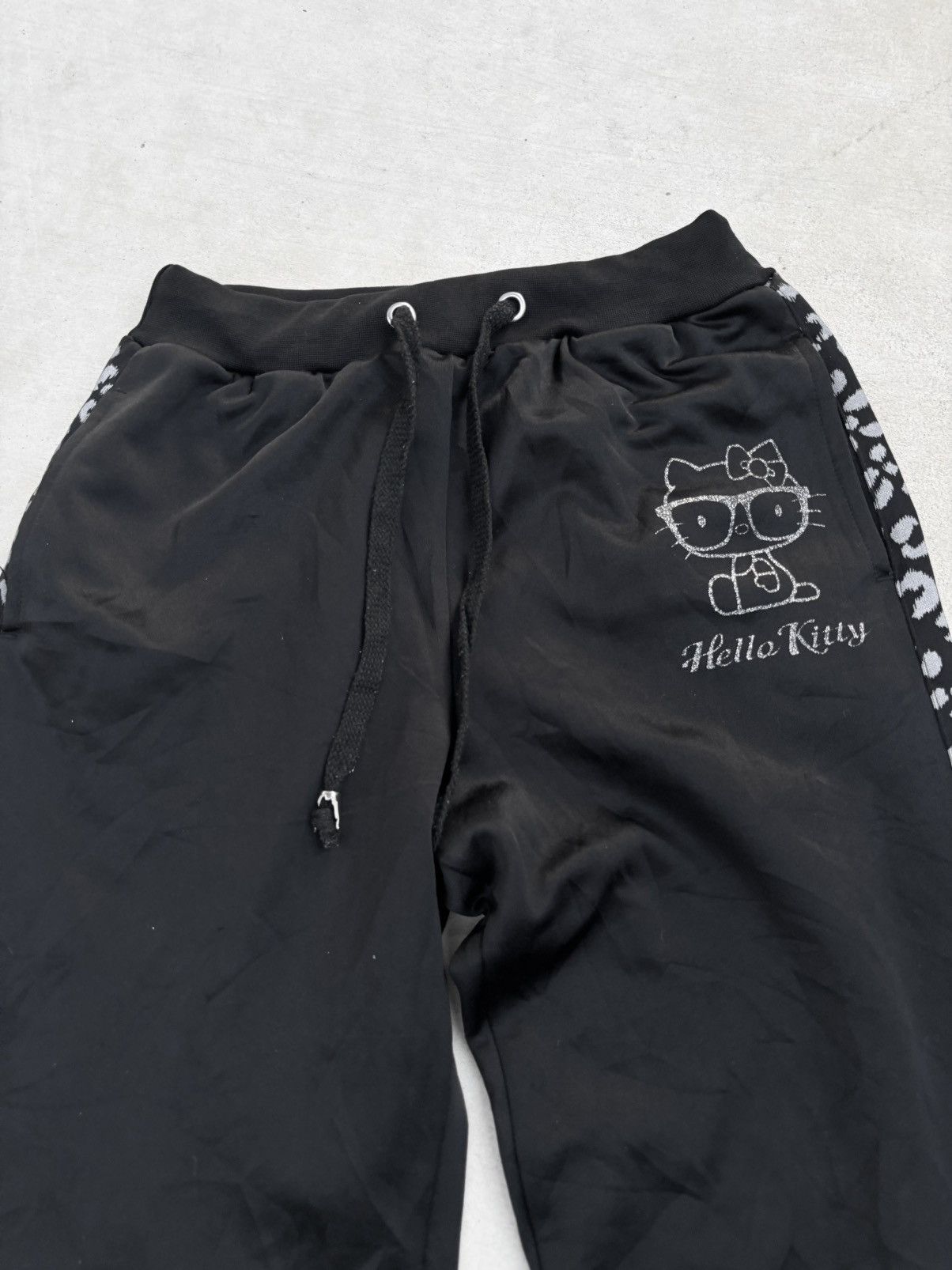 If Six Was Nine Rare Hello Kitty Sanrio Tracksuit (Hoodie & Pant) Size US S / EU 44-46 / 1 - 7 Thumbnail