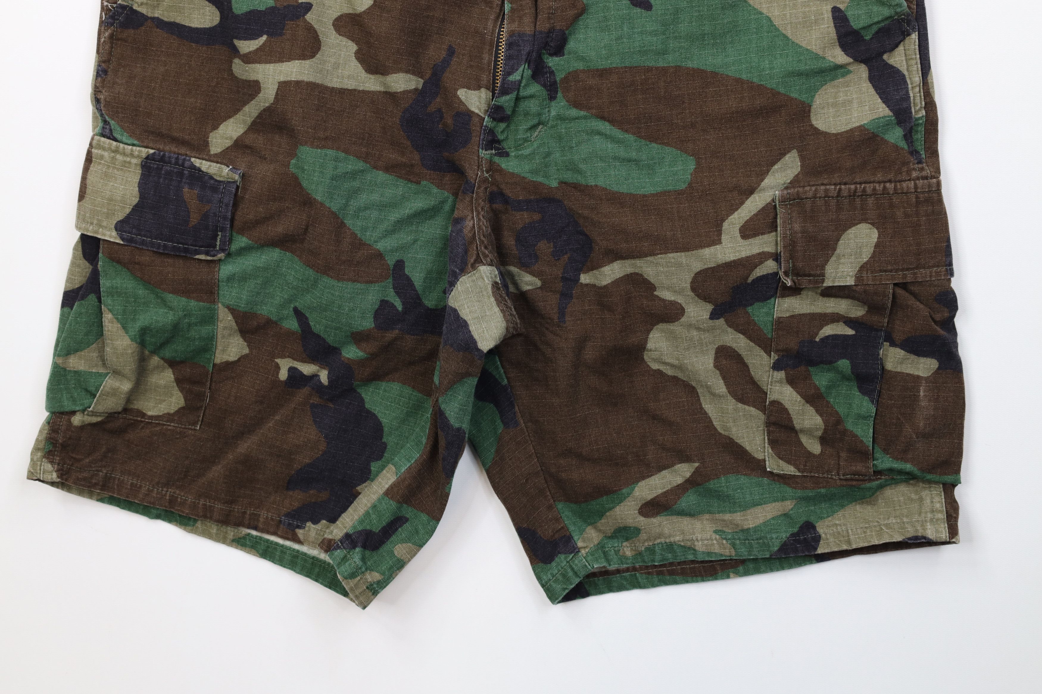 Vintage Vintage 90s Streetwear Military Cargo Shorts Camouflage Size US 32 / EU 48 - 4 Thumbnail