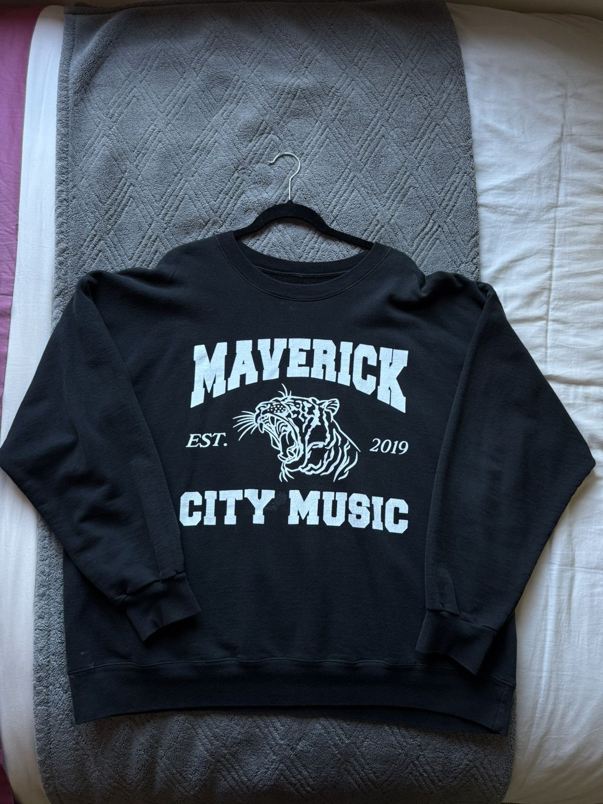 Other Maverick City Music Sweatshirt Size US XL / EU 56 / 4 - 1 Thumbnail