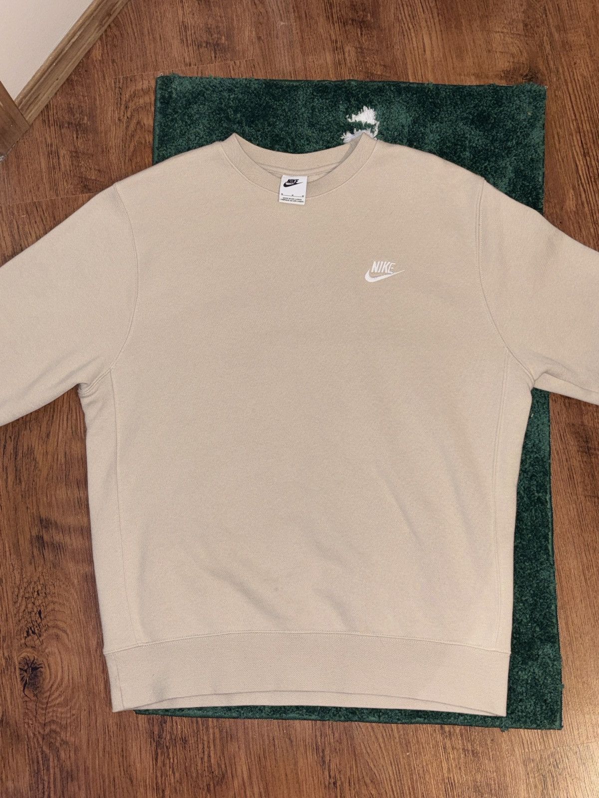 Nike Nike Sportswear Club beige crewneck Size US M / EU 48-50 / 2 - 1 Thumbnail