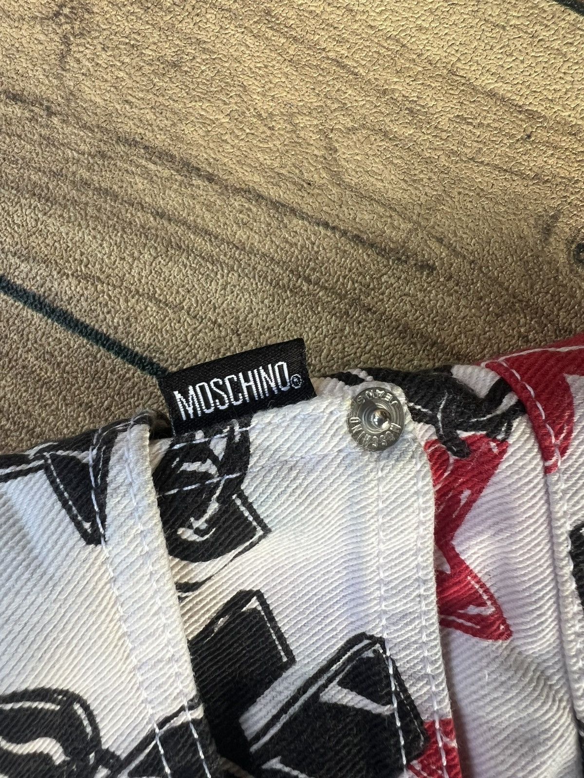 Moschino Moschino hanging ring full print pants Size 28" / US 6 / IT 42 - 9 Thumbnail