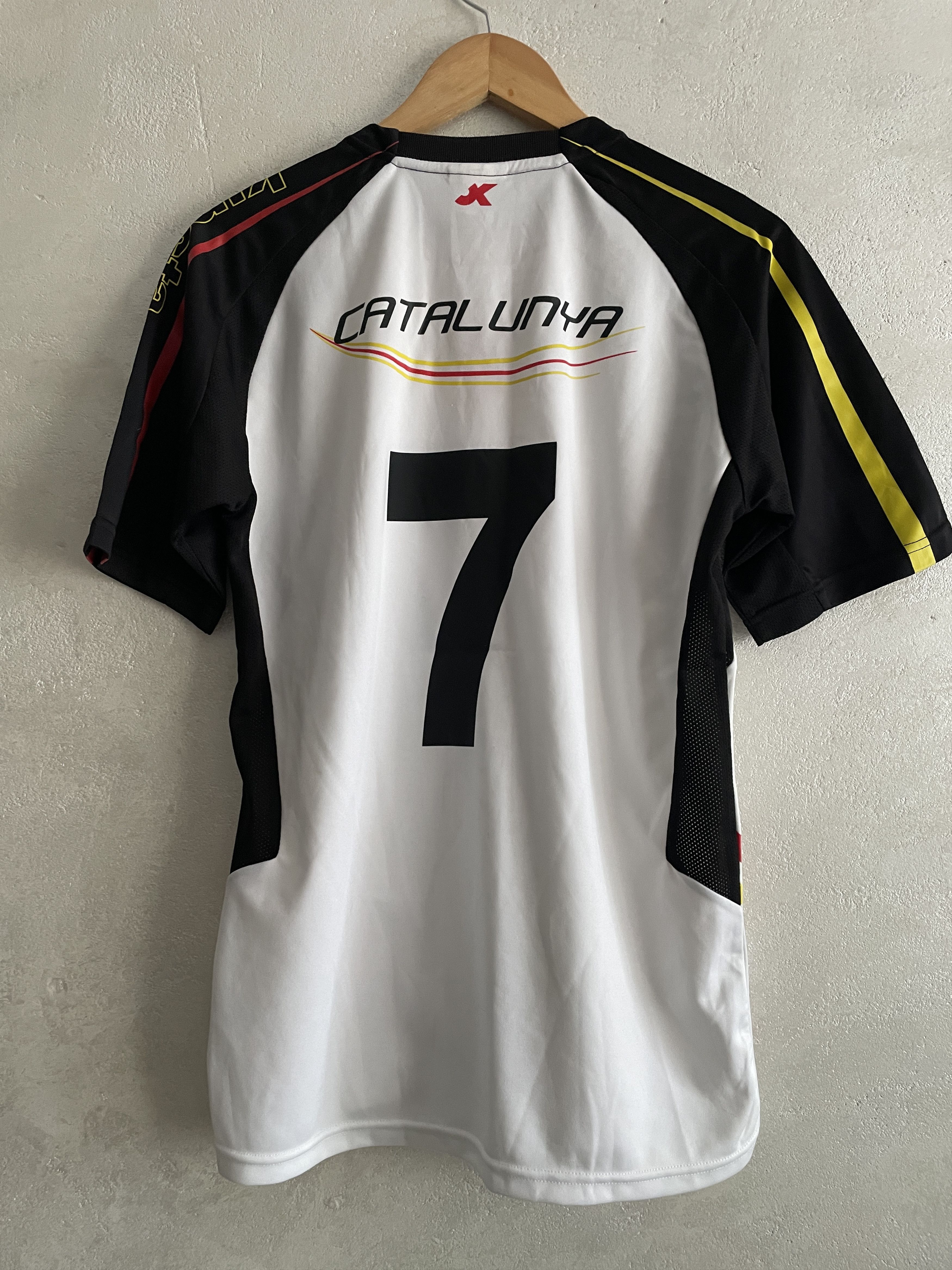 Other Catalunya Kipsta Football Shirt Soccer Jersey Camiseta Size US S / EU 44-46 / 1 - 2 Thumbnail