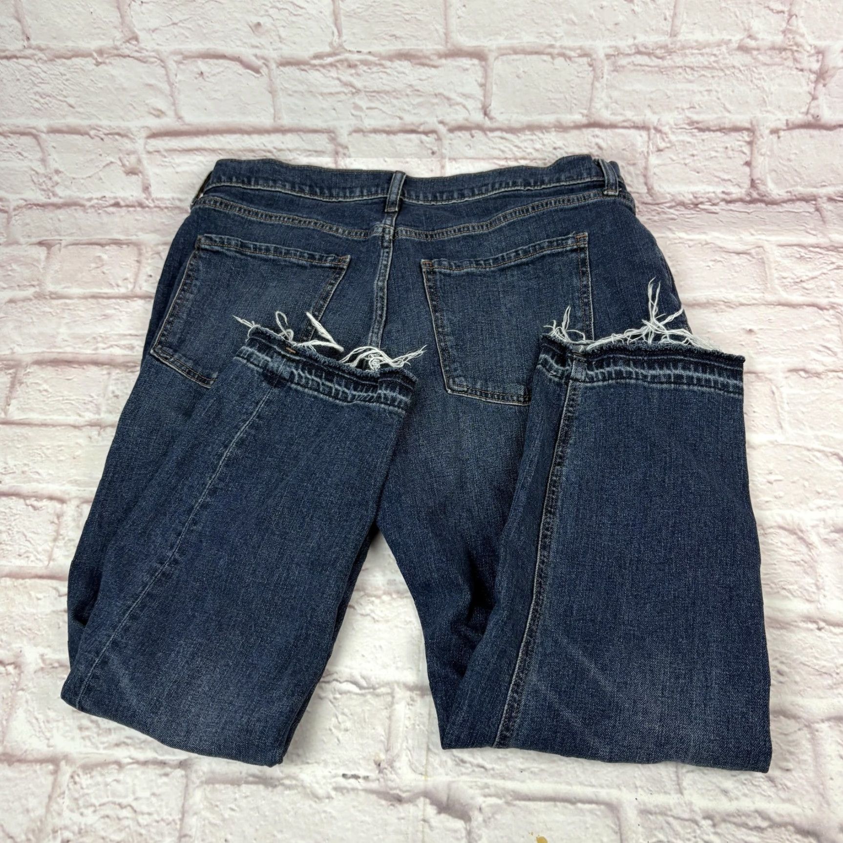 Old Navy Old Navy Jeans Womens 12 Mid Rise Boyfriend Crop Raw Hem 34x24 Blue Denim Jeans Size 34" / US 12 / IT 48 - 4 Thumbnail