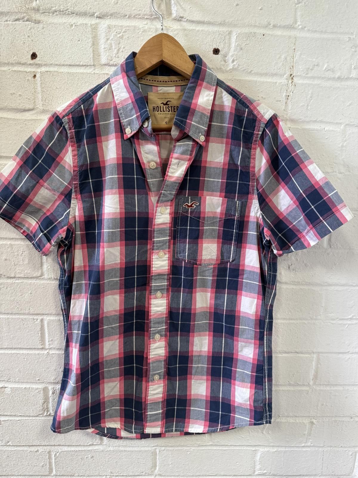 Hollister Hollister Short Sleeve Checked Shirt - Navy/Pink Size US S / EU 44-46 / 1 - 1 Thumbnail