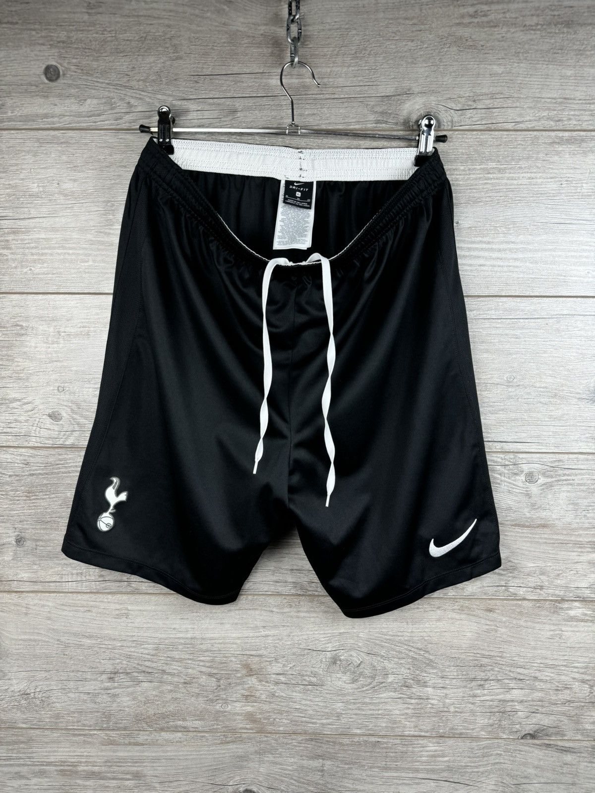 Nike Nike Tottenham Hotspur Short Home Away Size US 36 / EU 52 - 2 Thumbnail