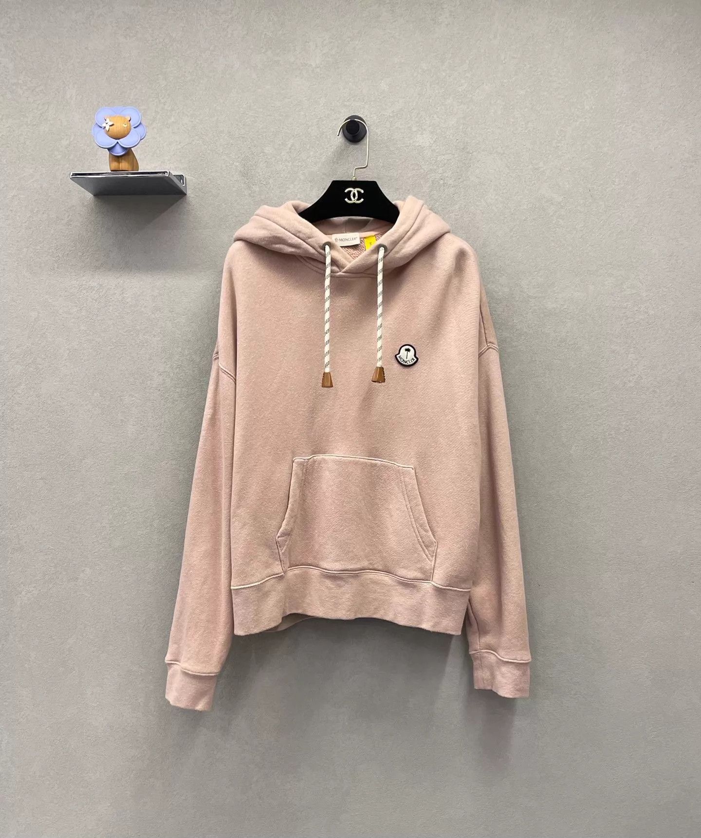 Moncler Moncler soft pink hoodie 165/76A Size M / US 6-8 / IT 42-44 - 1 Thumbnail