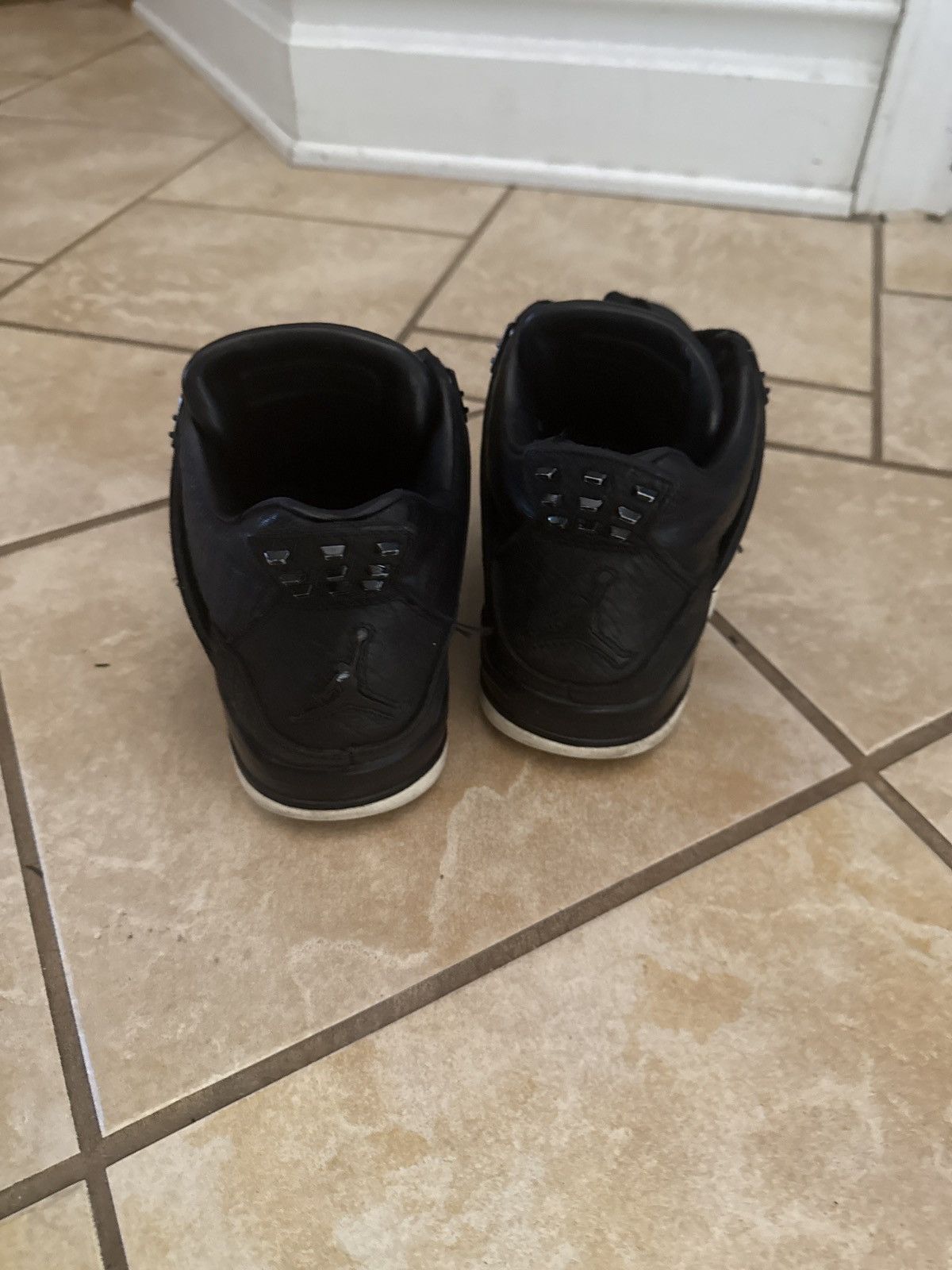 Jordan Brand Jordan 4 black pony hair Size US 11 / EU 44 - 2 Thumbnail