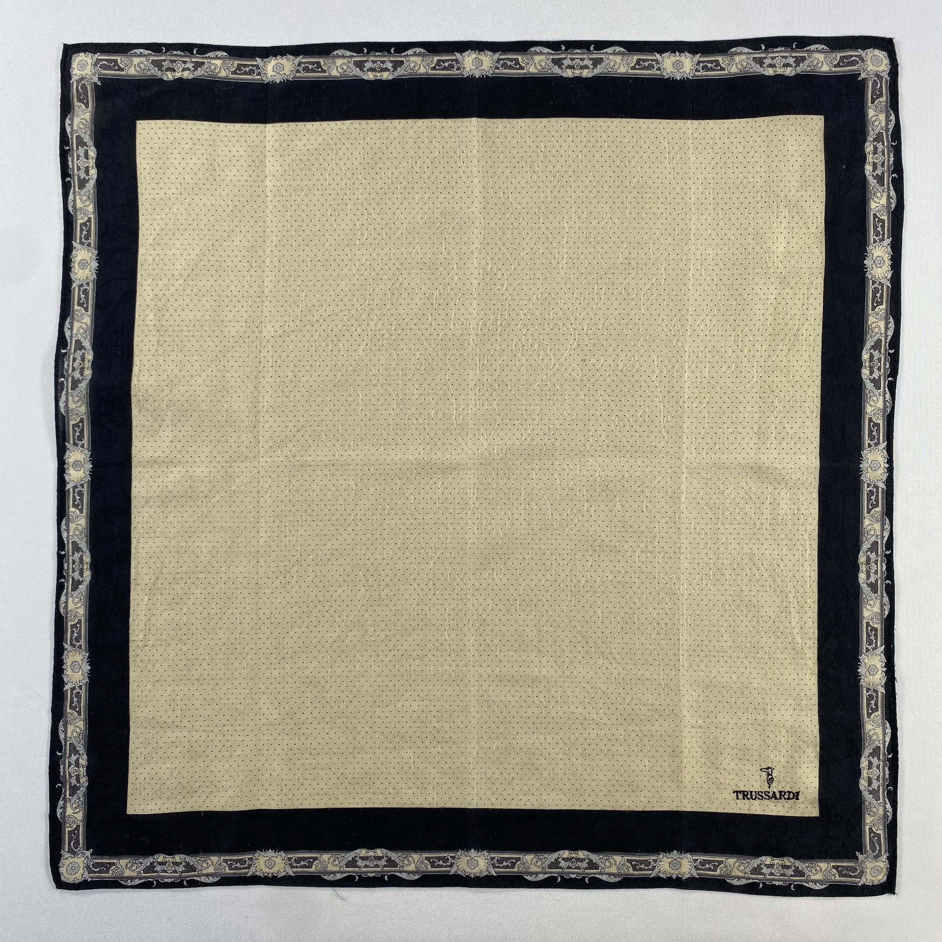 Trussardi × Vintage Trussardi Neckerchief / Bandana / Handkerchief-P940 Size ONE SIZE - 1 Thumbnail
