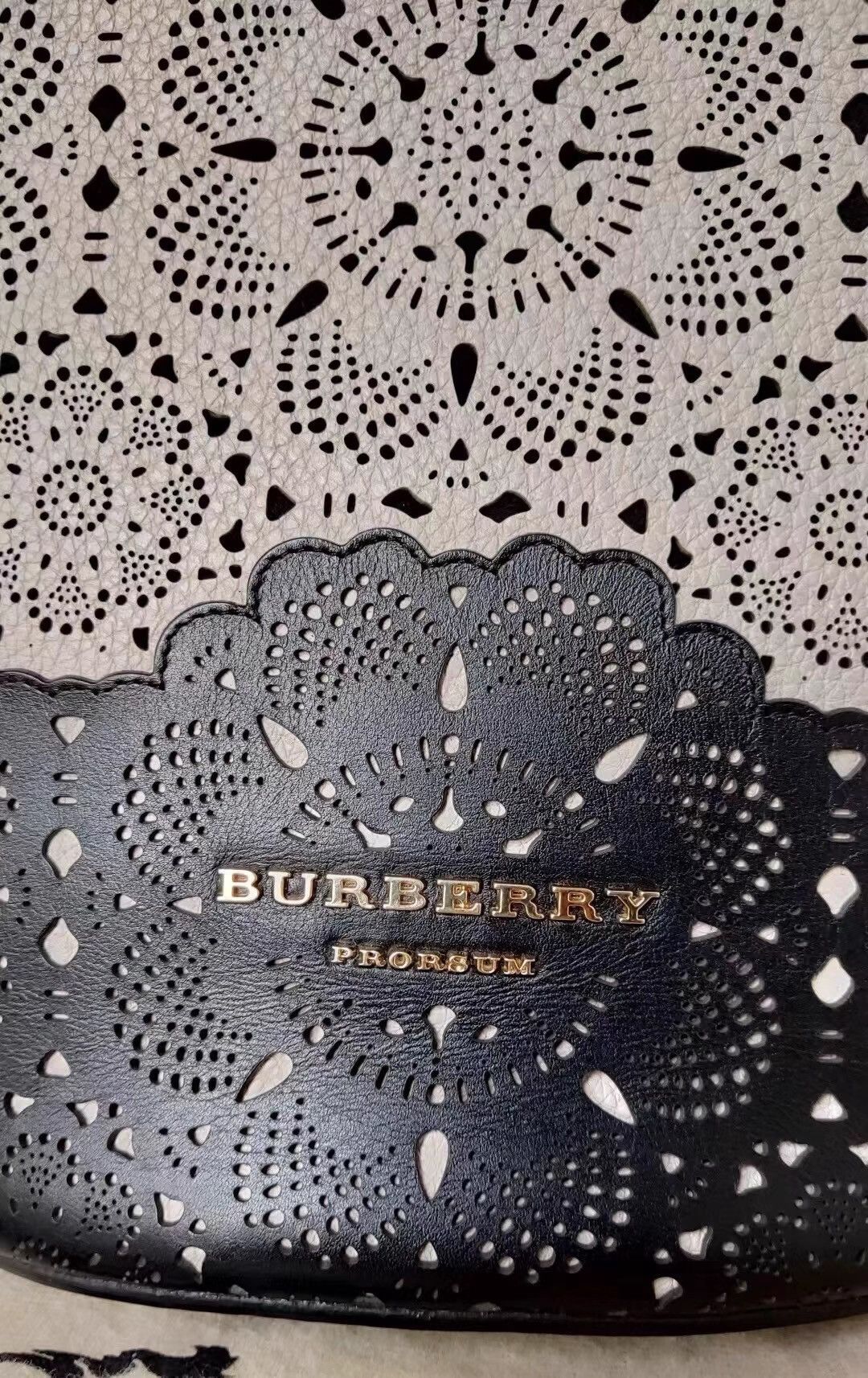 Burberry BURBERRY Bucket Handbag & Shoulder Bag K31 Size ONE SIZE - 7 Thumbnail