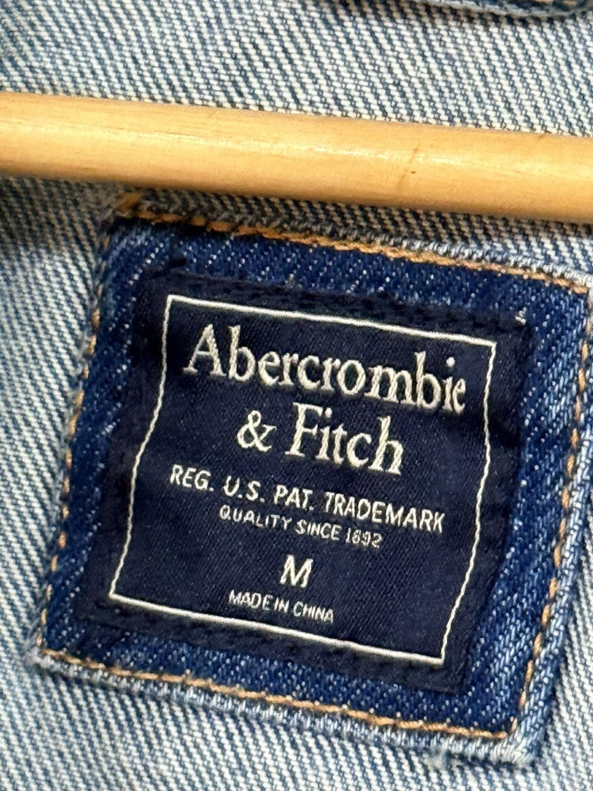 Abercrombie & Fitch Custom Paint Abercombie Fitch Denim Jean Jacket Medium Size M / US 6-8 / IT 42-44 - 8 Thumbnail