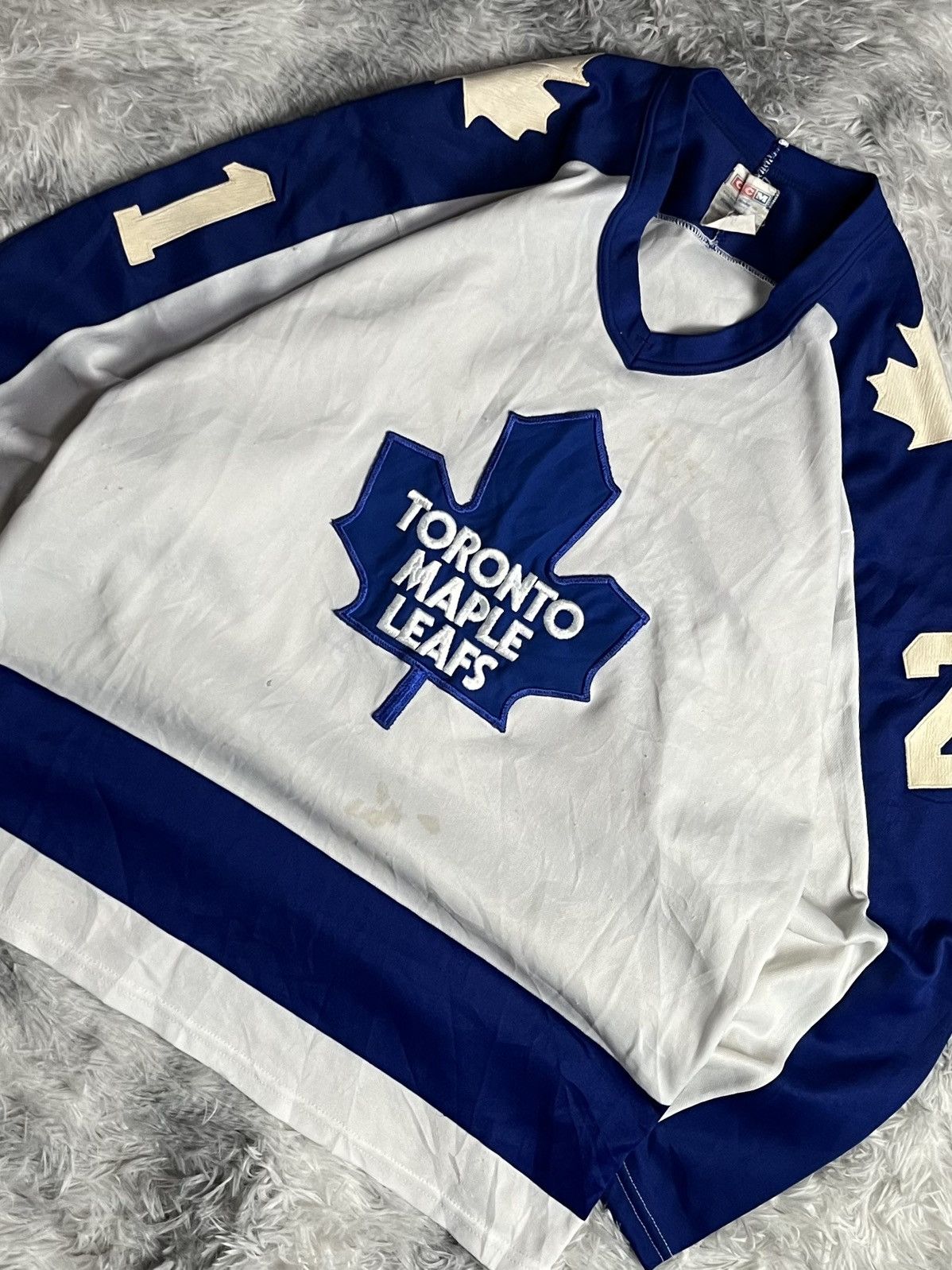 NHL NHL TORONTO MAPLE LEAFS ICE HOCKEY SHIRT JERSEY CCM Size US M / EU 48-50 / 2 - 3 Thumbnail