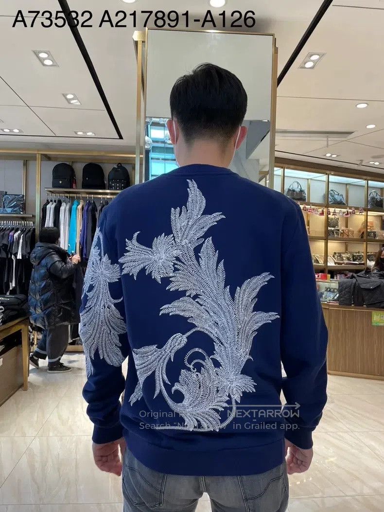 Versace Versace Heavy industry embroidered men's casual sweatshirt Size US L / EU 52-54 / 3 - 2 Thumbnail