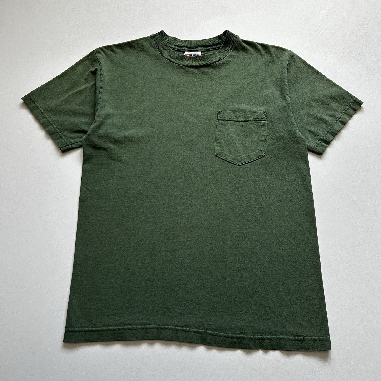 Vintage Vintage 90s Faded Green Blank Pocket T-Shirt Medium USA Made Size US M / EU 48-50 / 2 - 1 Thumbnail
