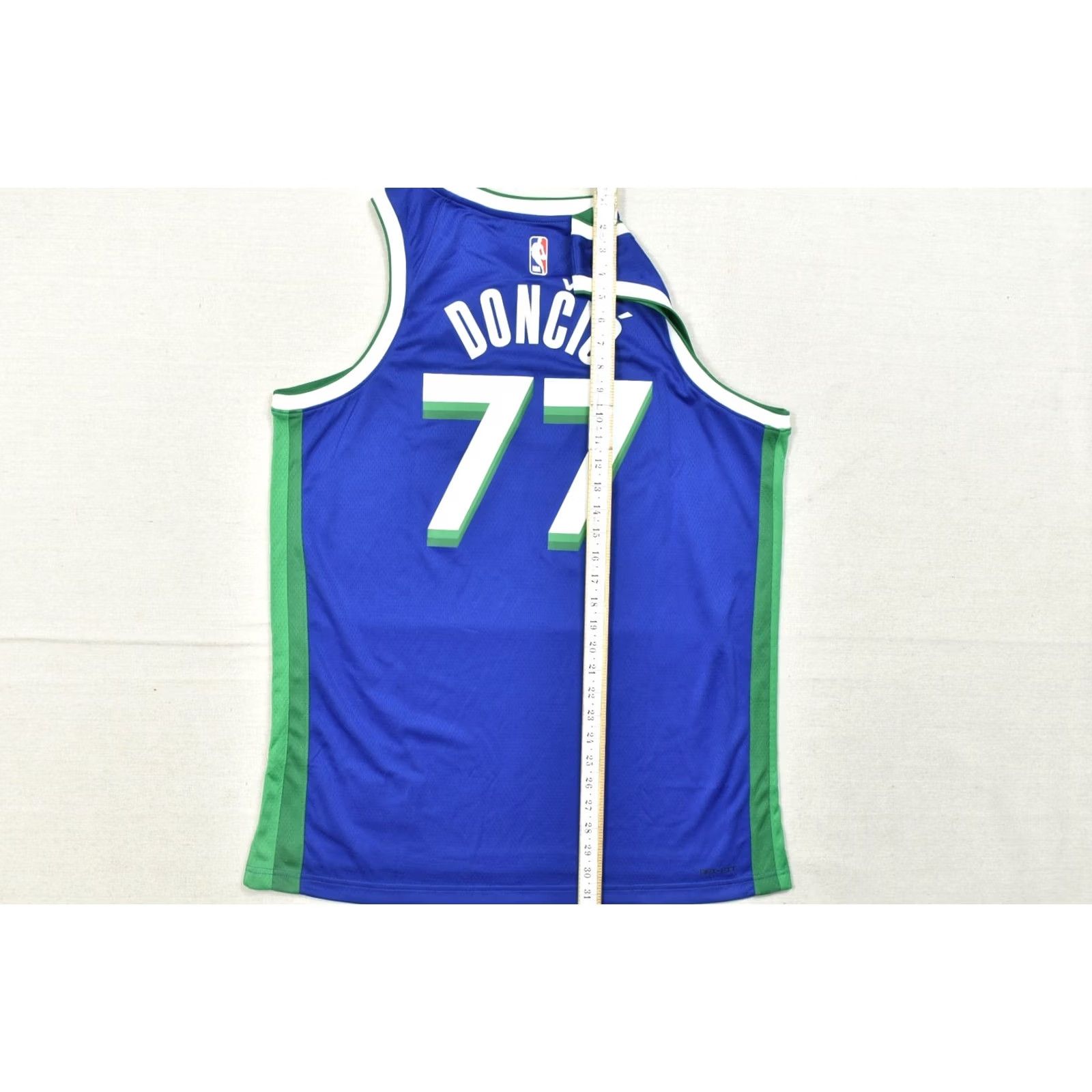 Nike Nike Luka Doncic Dallas Mavericks NBA City Swingman Jersey Blue Mens L NEW T-Shirt Dri-FIT Breatherable Summer Sports Size US L / EU 52-54 / 3 - 4 Thumbnail